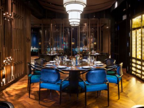  3 Merchants Restaurant Crowne Plaza Vientiane