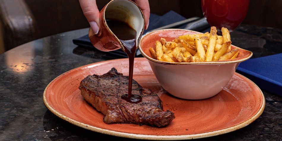 Azure steak frites plate