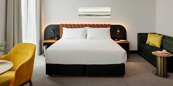 Guest Room, Crowne Plaza Adelaide Mawson Lakes