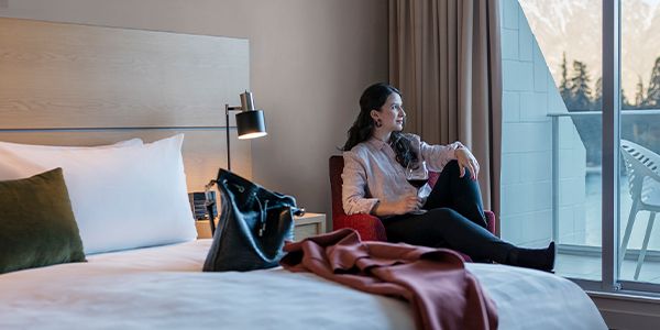 In-Room Dining, Crowne Plaza Queenstown