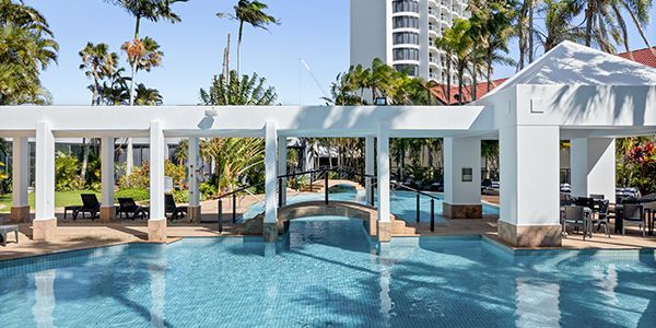 Outdoor Pool, Crowne Plaza Surfers Paradise
