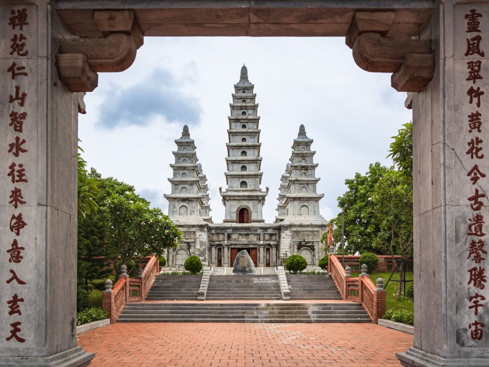Bao Hai Linh Thong Pagoda