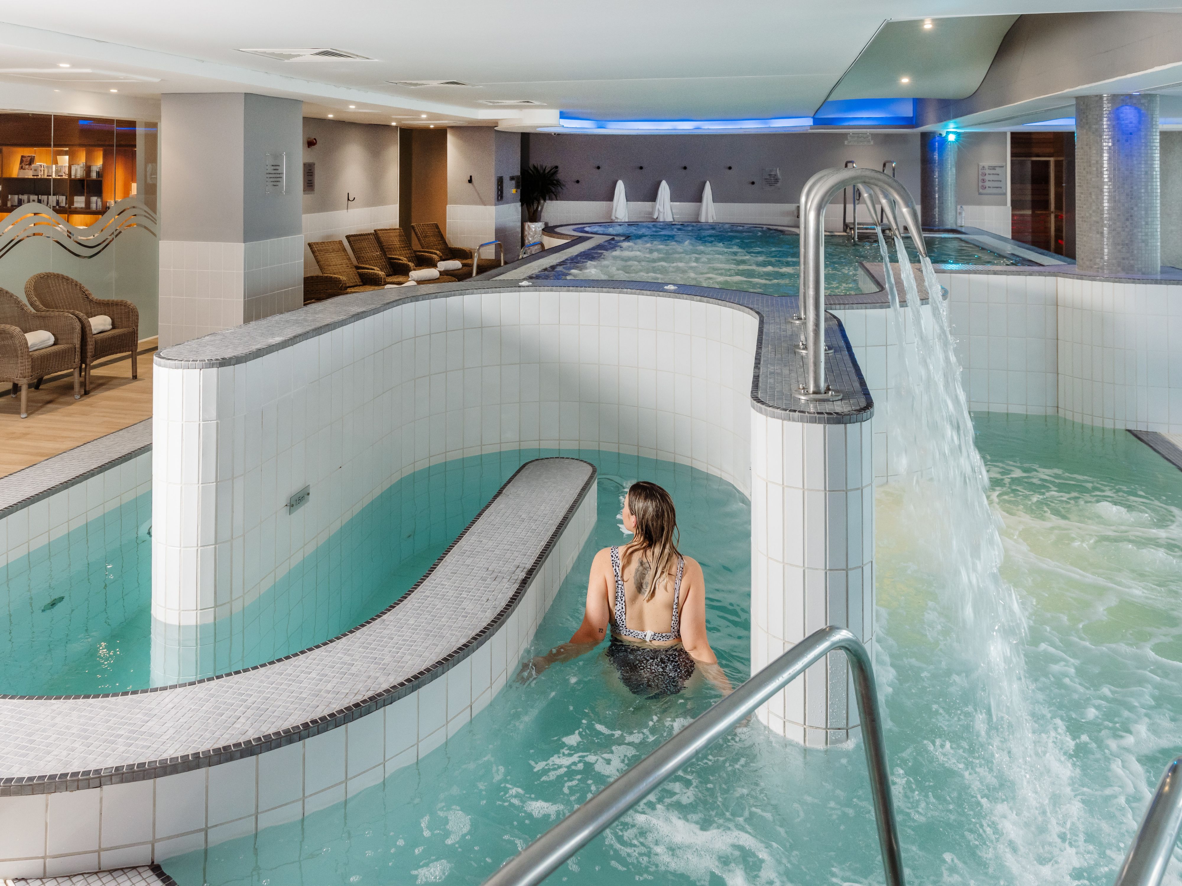 Spa swimming pool