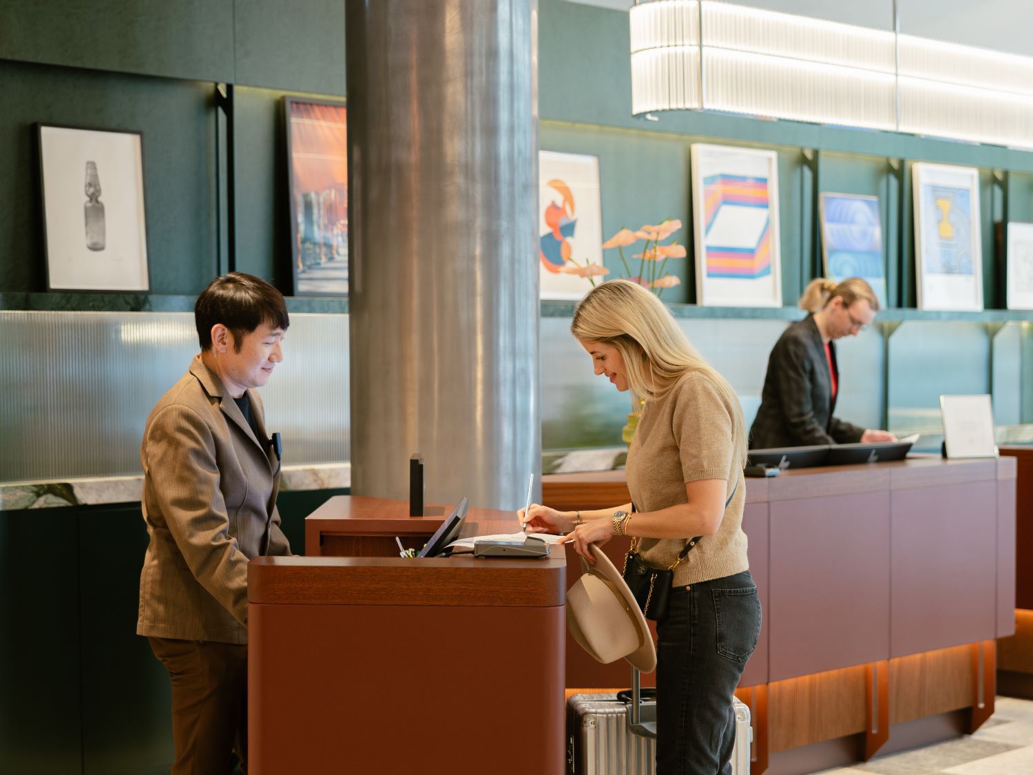 Checking in to Kimpton Frankfurt hotel