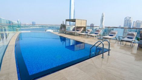 Rooftop pool at Garner Hotel Dubai Al Jaddaf