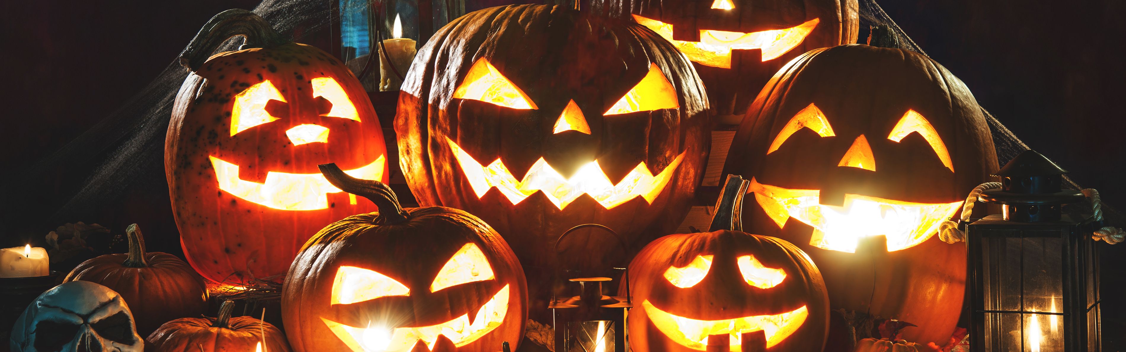 Jack-o-lanterns welcoming glow for the season. 