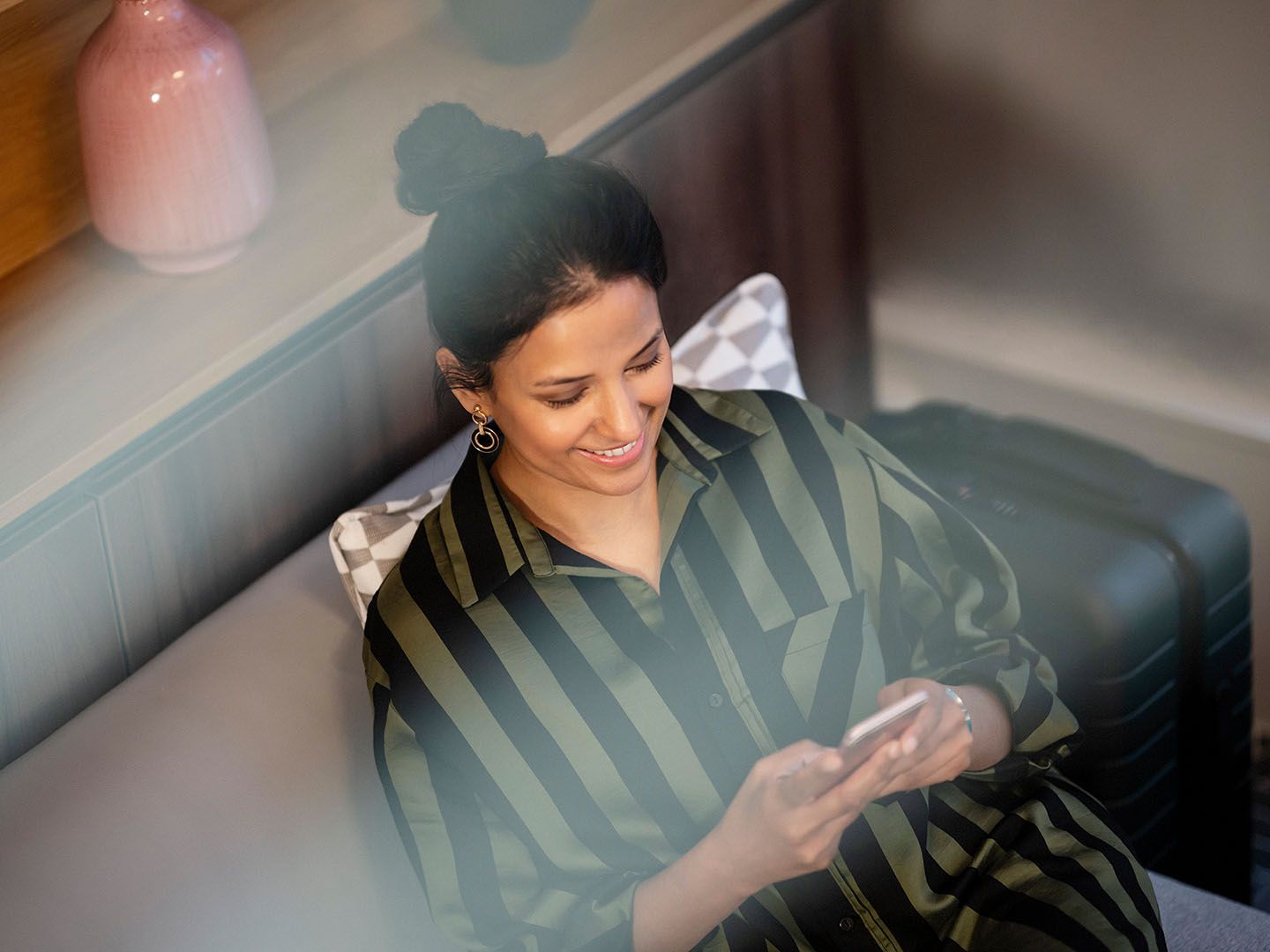 صورة لقاءات للتواصل تحلق إلى آفاق أبعاد