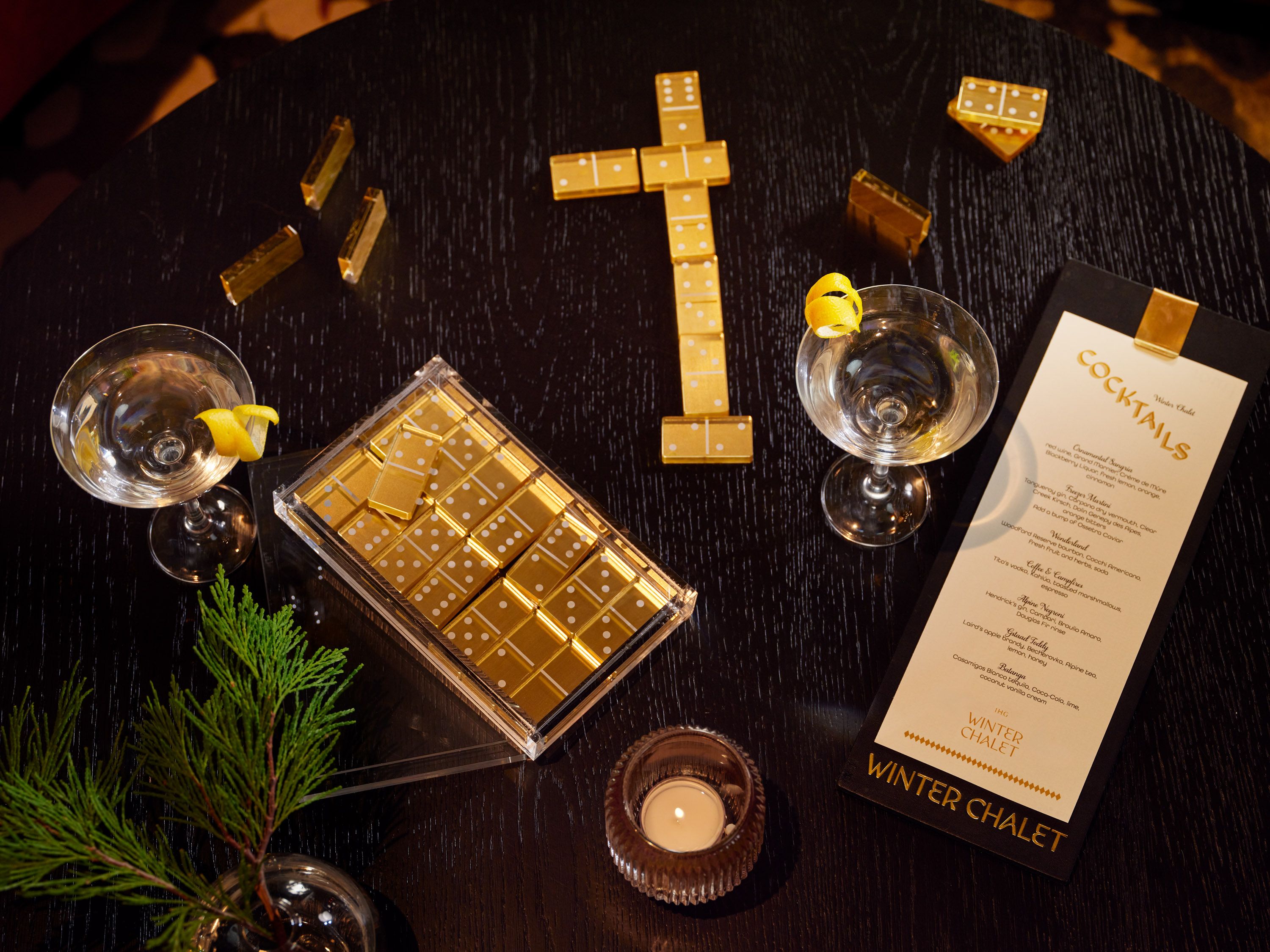 holiday dominoes set