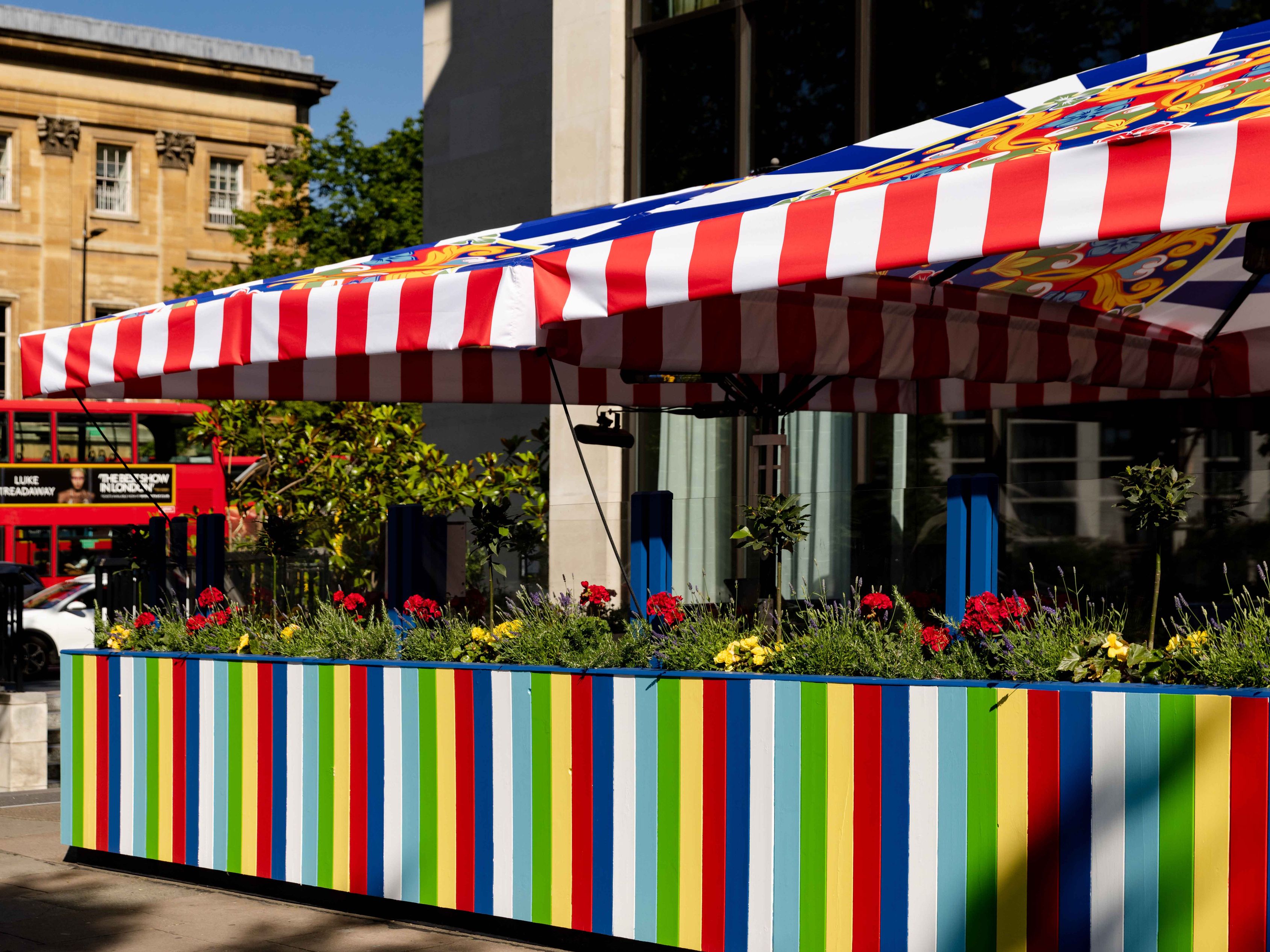 Italian themed summer terrace in London
