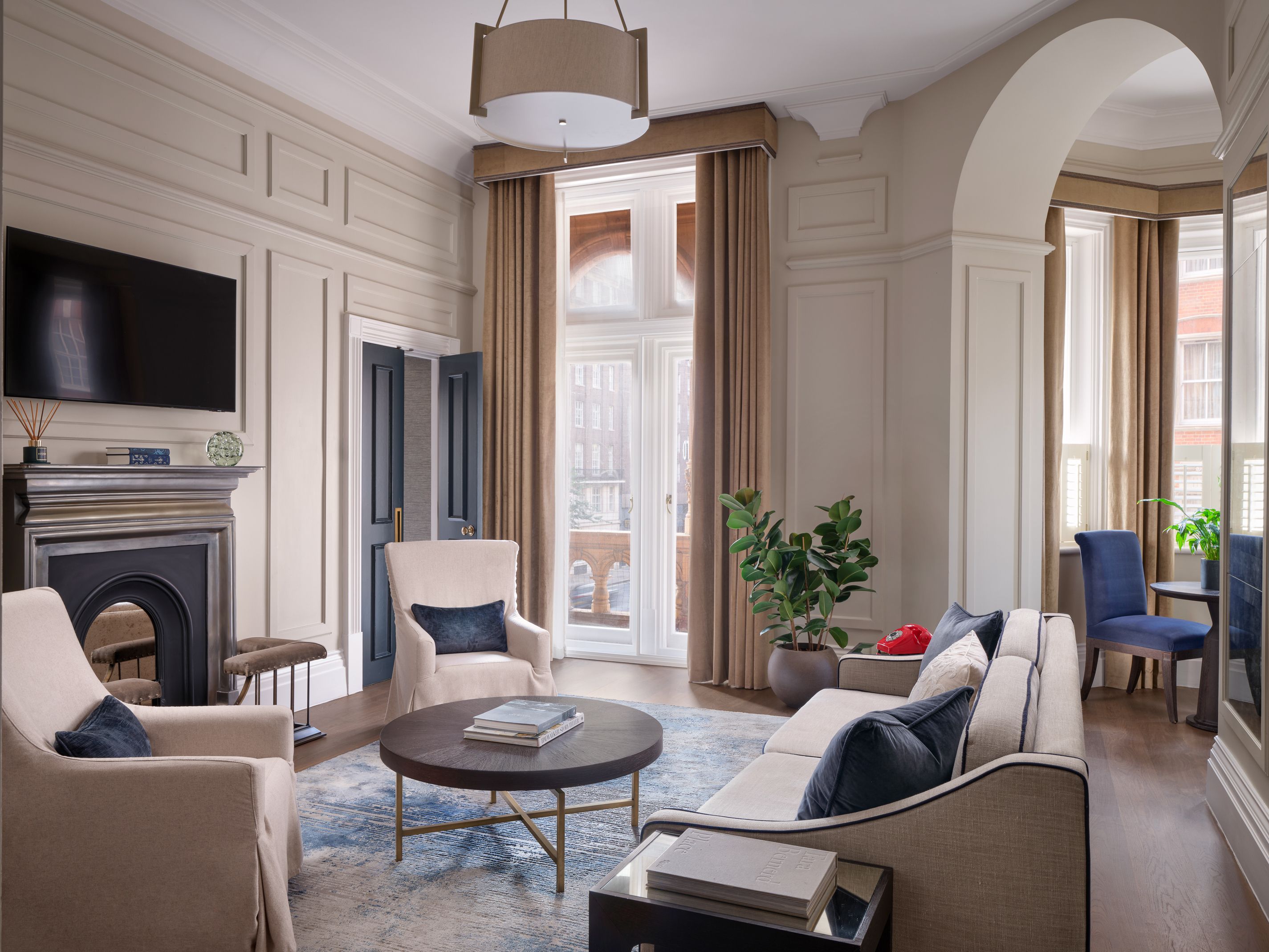 The Bloomsbury Suite - Luxury suite in London lounge area