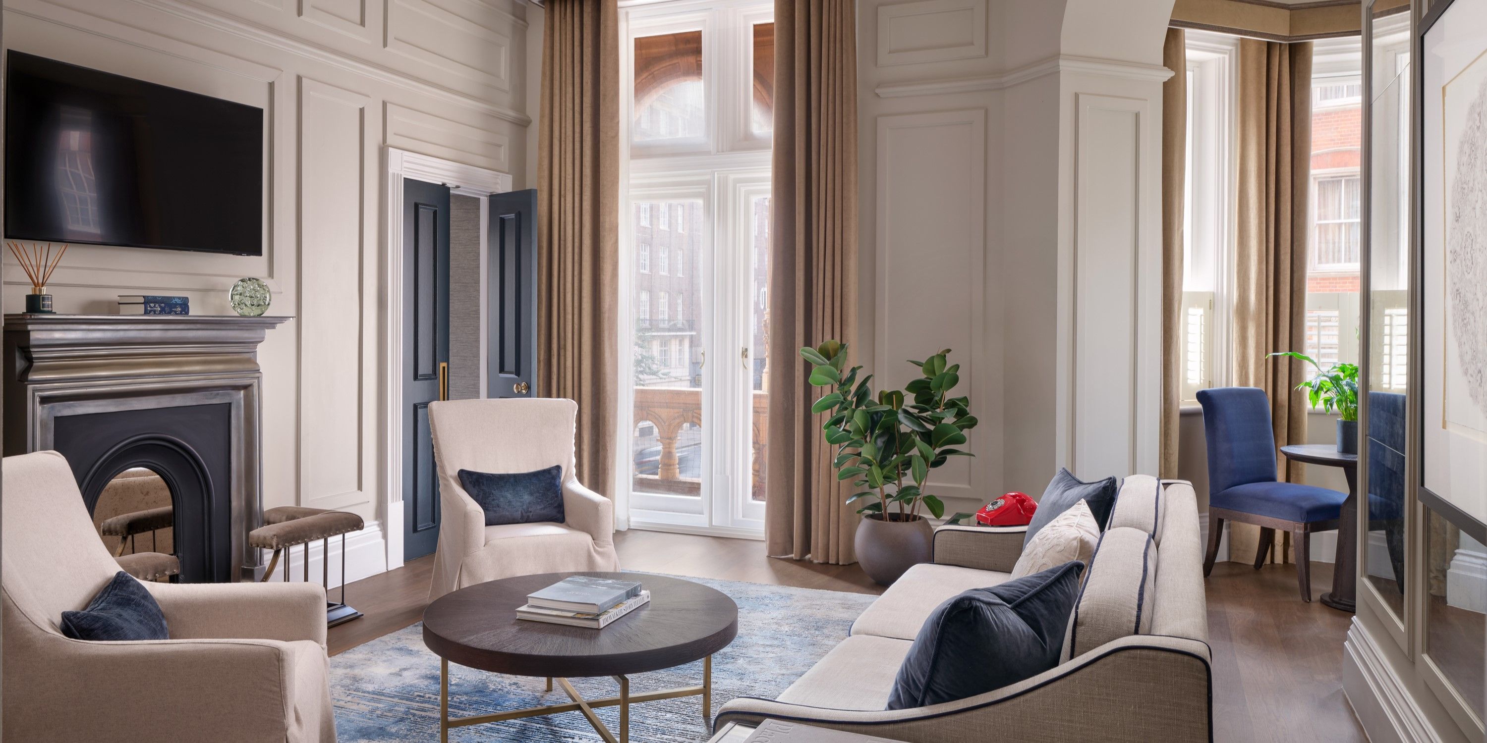 luxury hotel suite lounge area