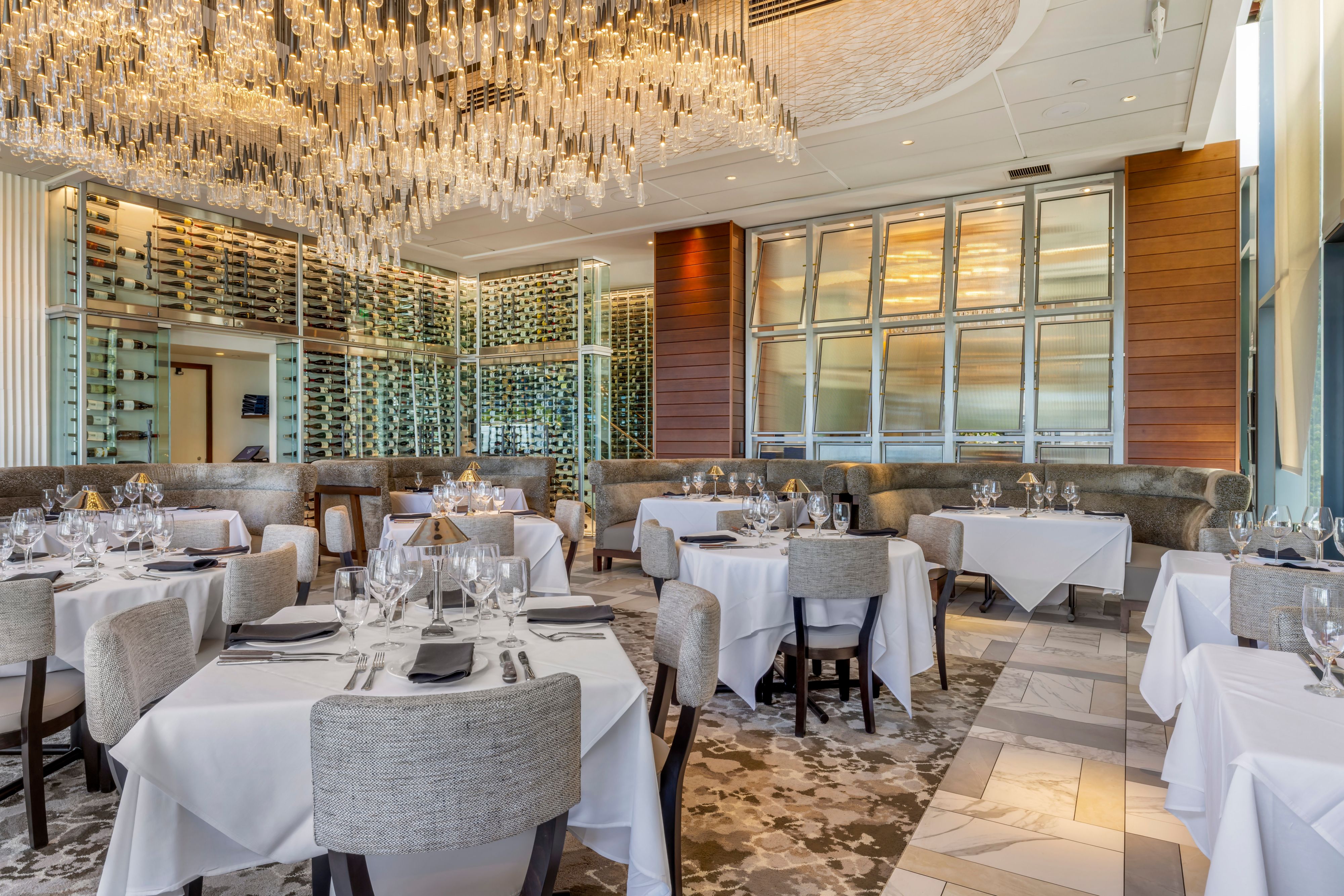 mastros ocean club restaurant dining room