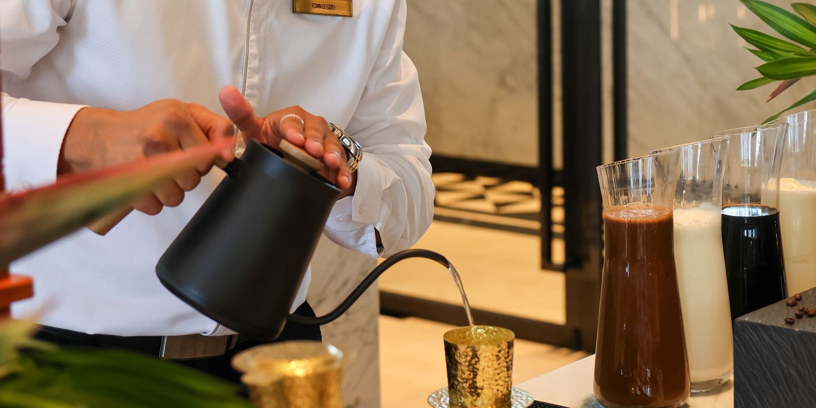 Discover the art of coffee crafting through an immersive hands-on experience.
