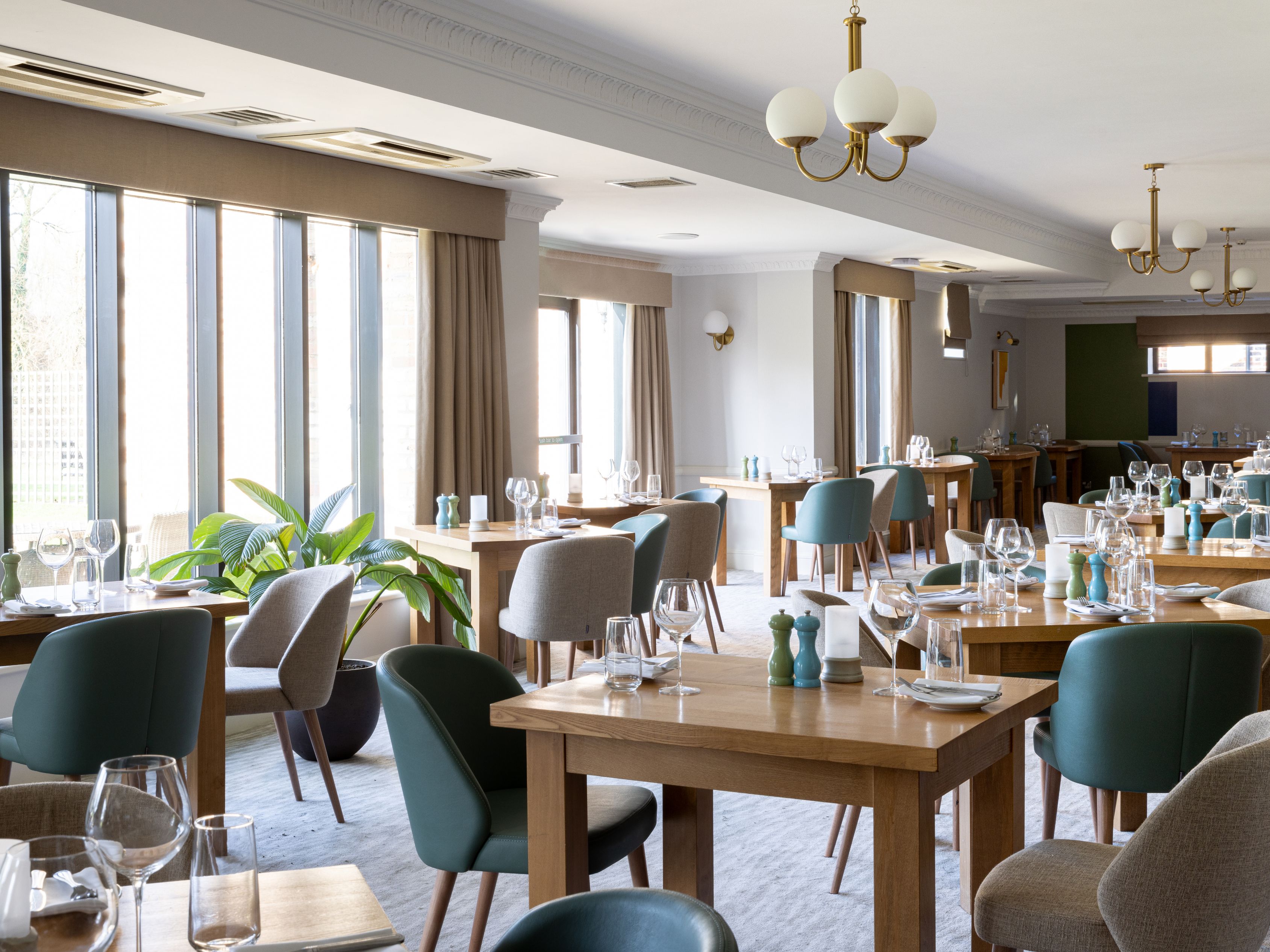 Hotel restaurant