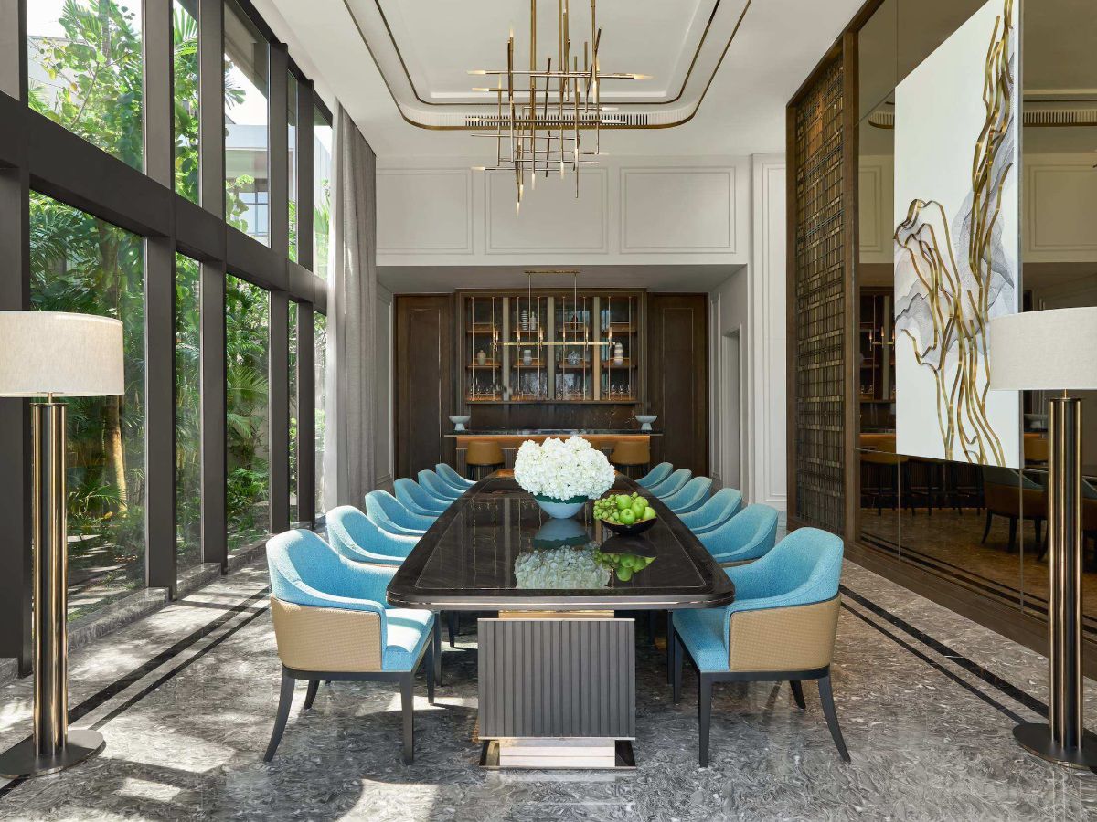 Elegant personalized service meeting space