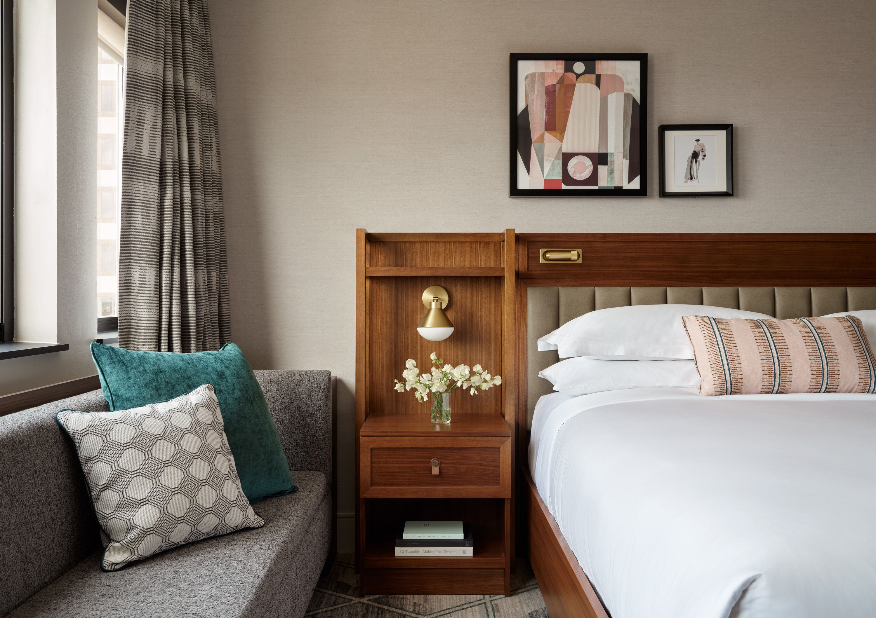 InterContinental San Antonio Riverwalk guestroom