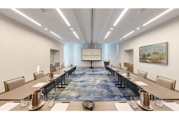 River Birch Boardroom at InterContinental Houston