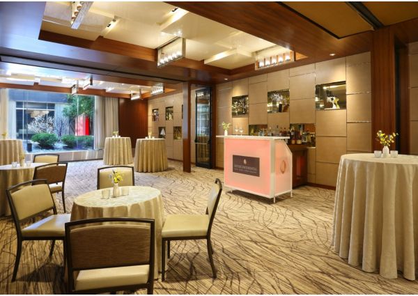 Stinger Dining Room Meeting Space