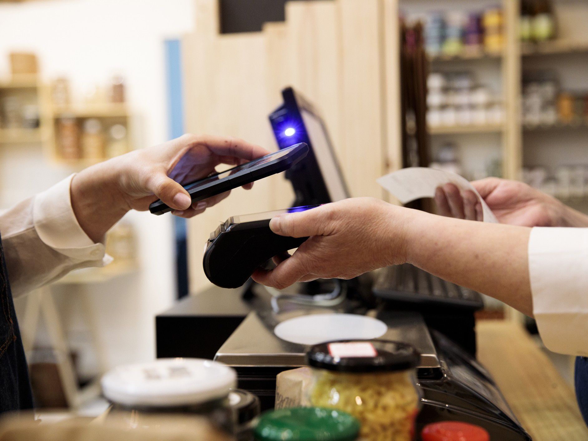 tap to pay at marketplace