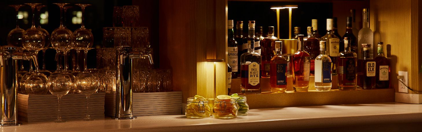 Enjoy our Williamsburg bar at Aliya