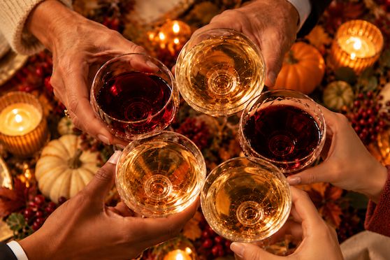 Festive Thanksgiving feast with seasonal dishes and autumn décor.