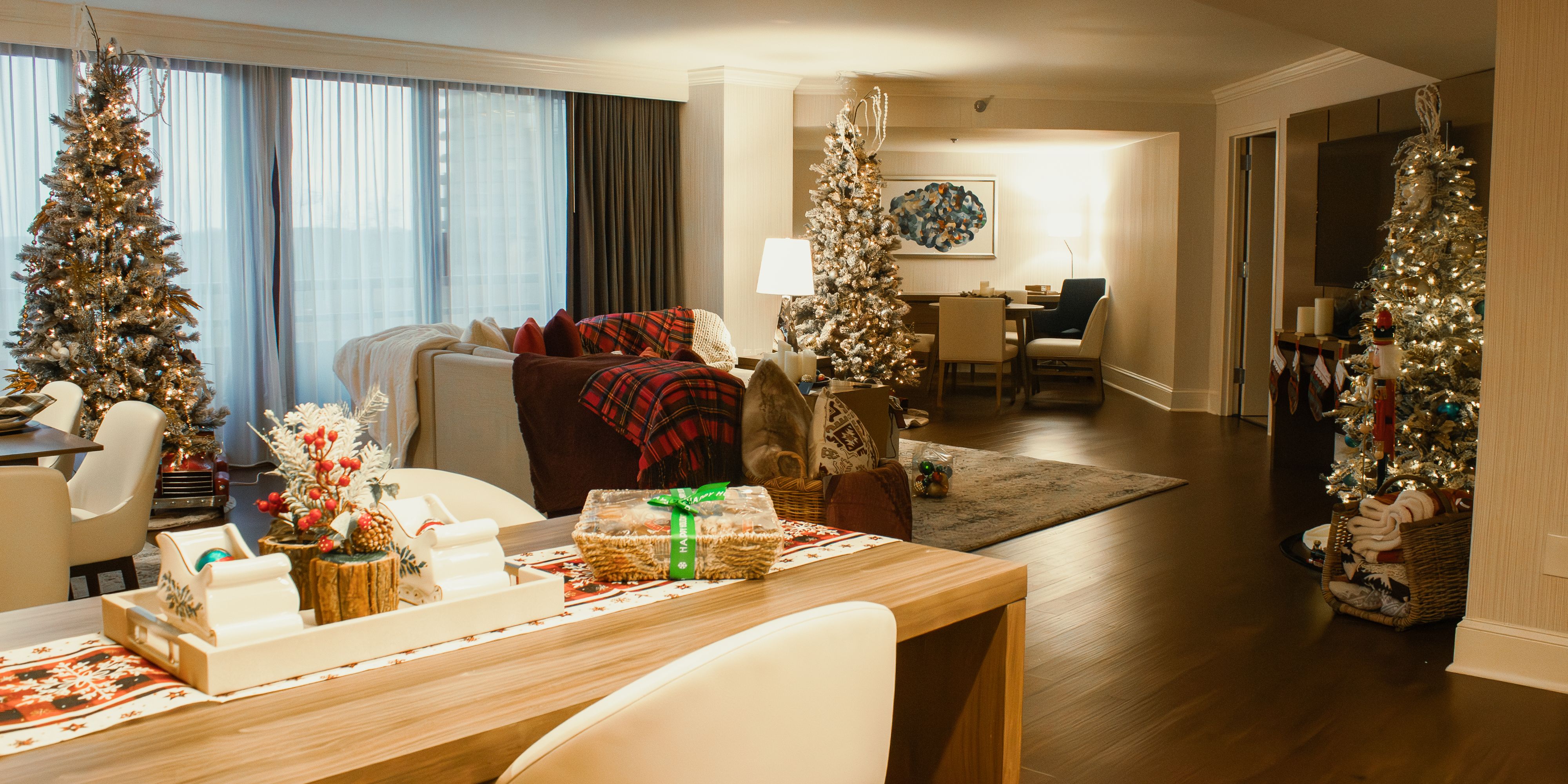 Santa suite with dining and living area