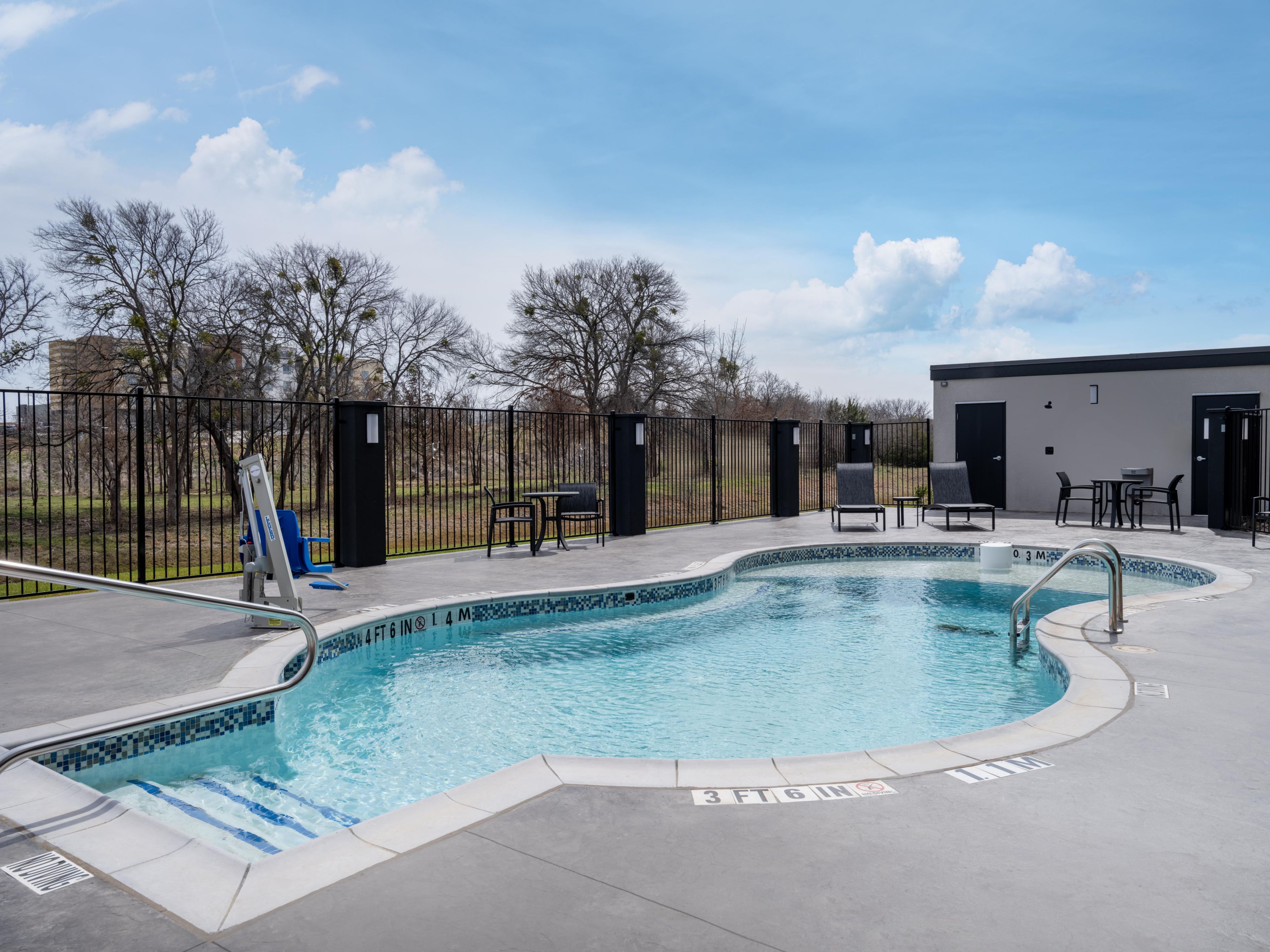 Have a morning or afternoon dip in our outdoor pool.