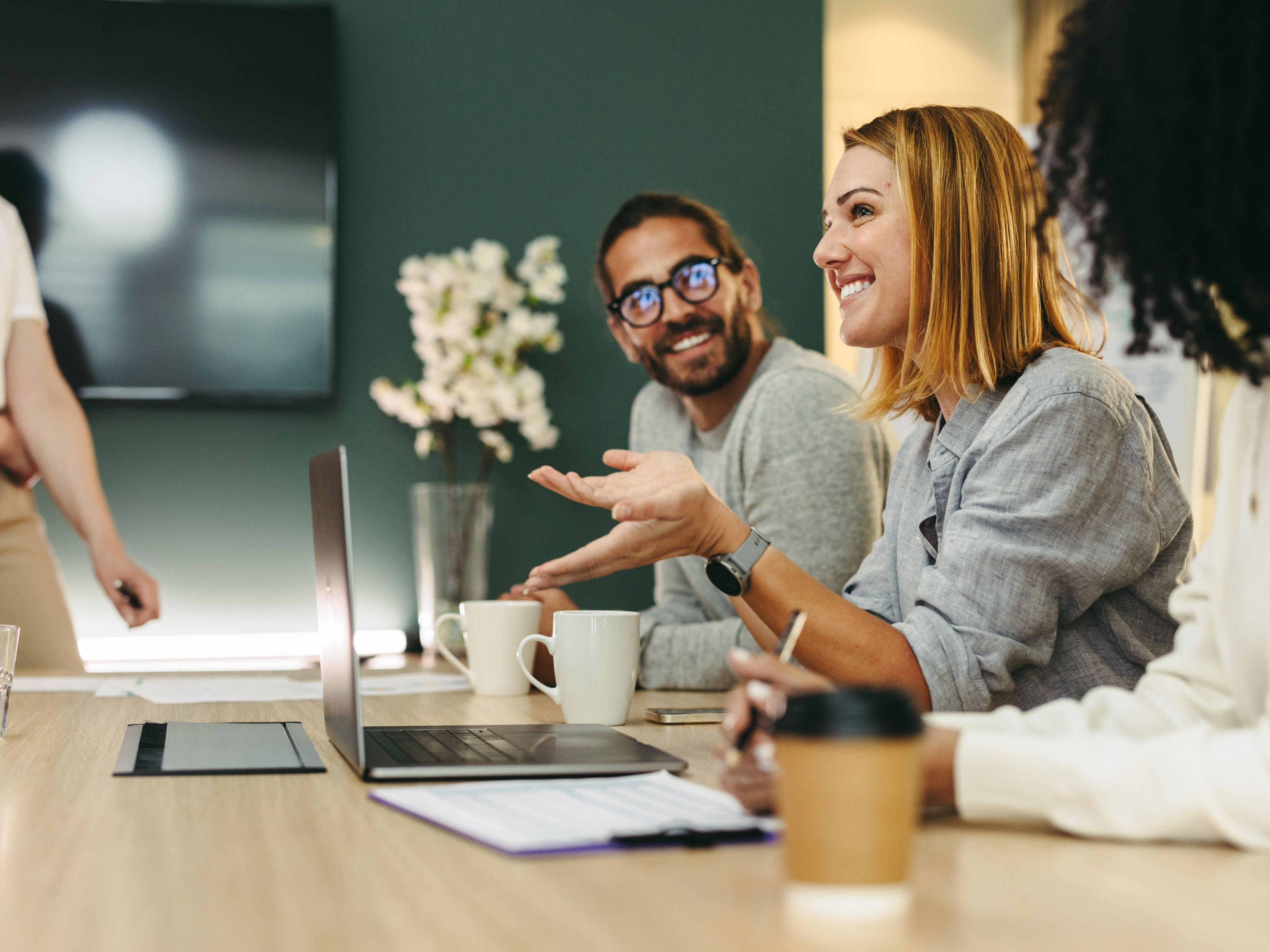 If you need extra space to have a team meeting or celebratory event, contact us to book our Alliance Meeting Room. This 940 sq. ft. meeting room can accommodate up to 63 people. 