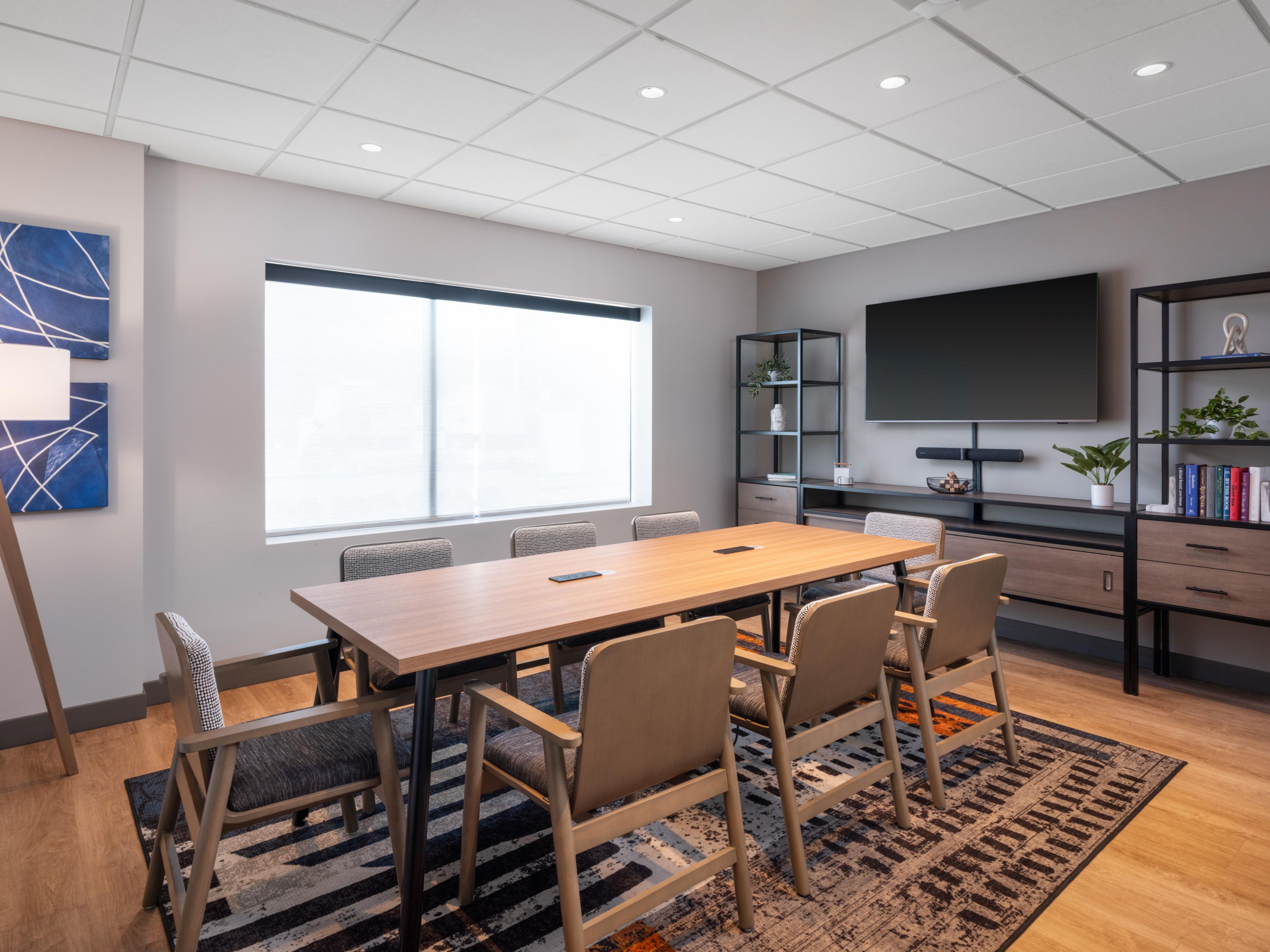 We know how important collaboration can be, so we offer a bookable meeting room when you need more privacy to work together. The Study provides a private meeting and co-working space for small groups of up to eight people with video conferencing capability. Enjoy the perfect space for productivity and collaboration in The Study.