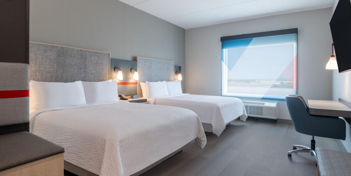 There’s nothing more important than a good night’s rest. That’s why we’ve made thoughtful decisions with every inch of space focusing on sound sleep, with high-quality mattresses and bedding, black-out roller shades, and a sound-reducing headboard.​ 