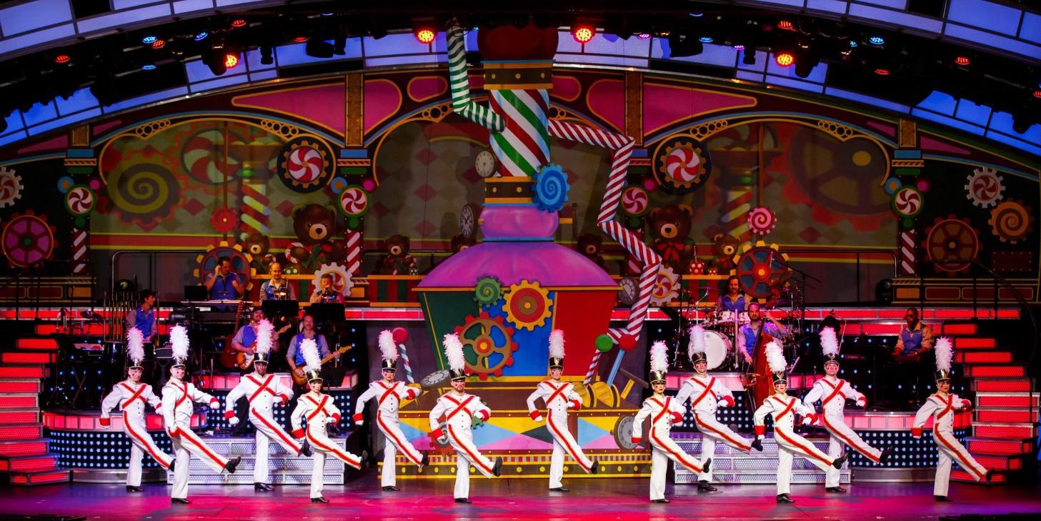 Live music and show venues in Wisconsin Dells that are close to our hotel: The Legacy Dinner Theater in Wisconsin Dells, Crystal Grand Music Venue, and The Dells Barn.