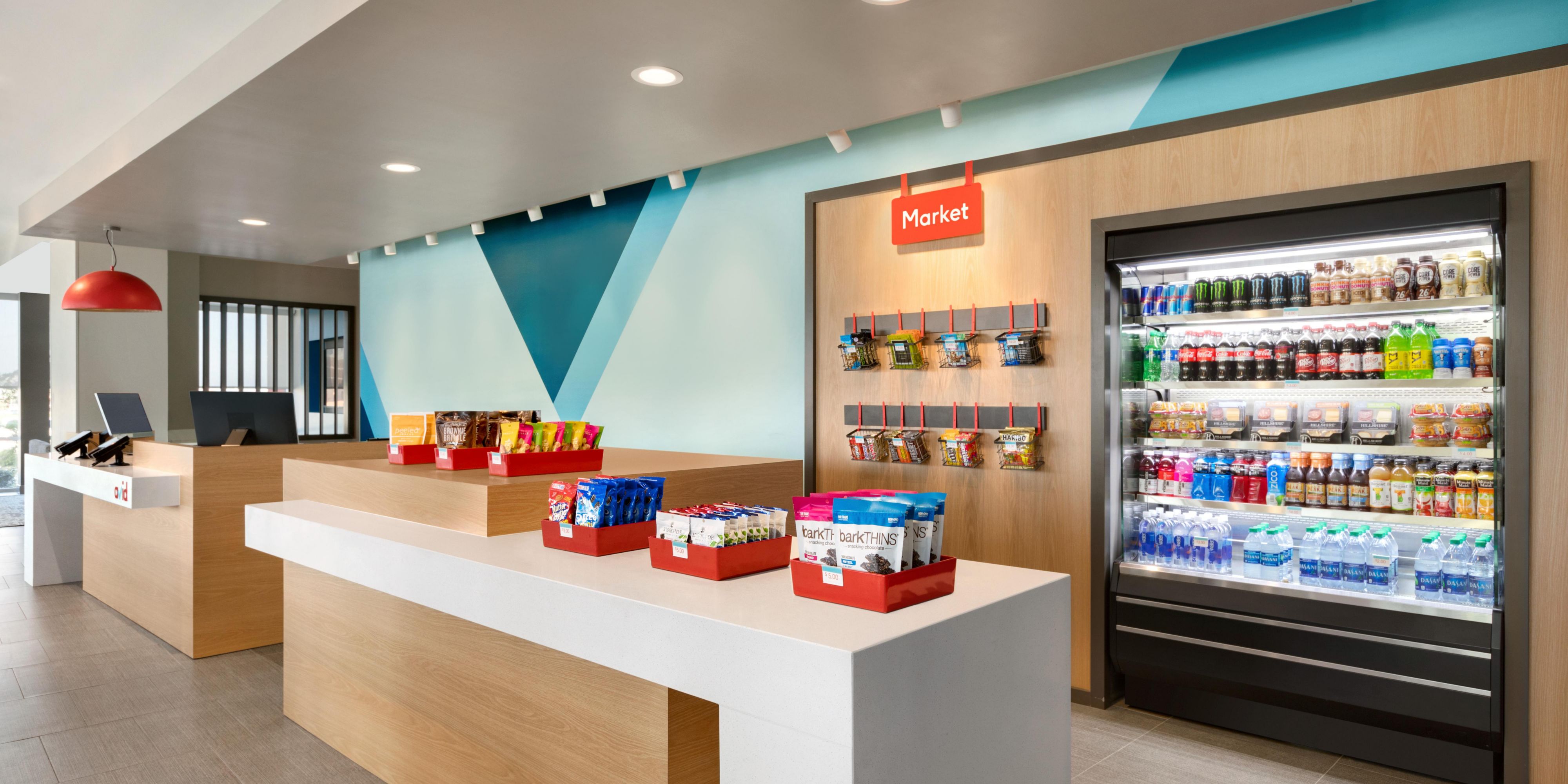 Our 24-hour market offers everyday essentials, including cold drinks, snacks, toiletries, medicine, and more. You can get what you need, whenever you need it.