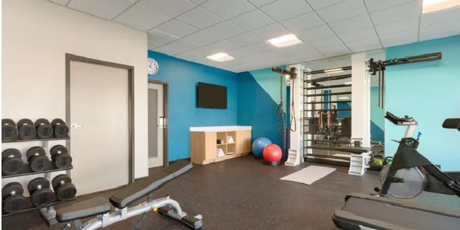 Maintain your fitness routine with access to our 24-hour gym. Equipped with treadmills, ellipticals, free weights, and more, our gym is designed to help you stay active whenever it fits your schedule. 
