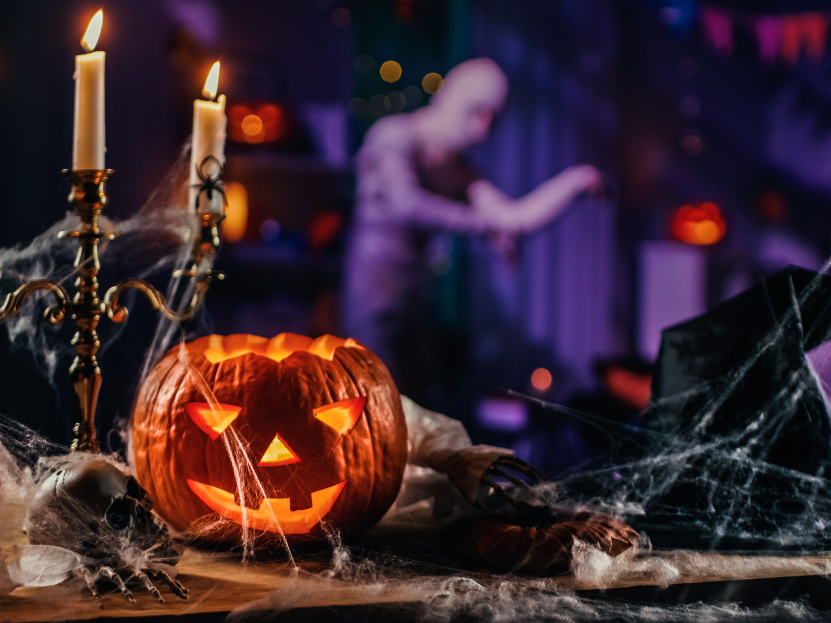 Spooky halloween decorations