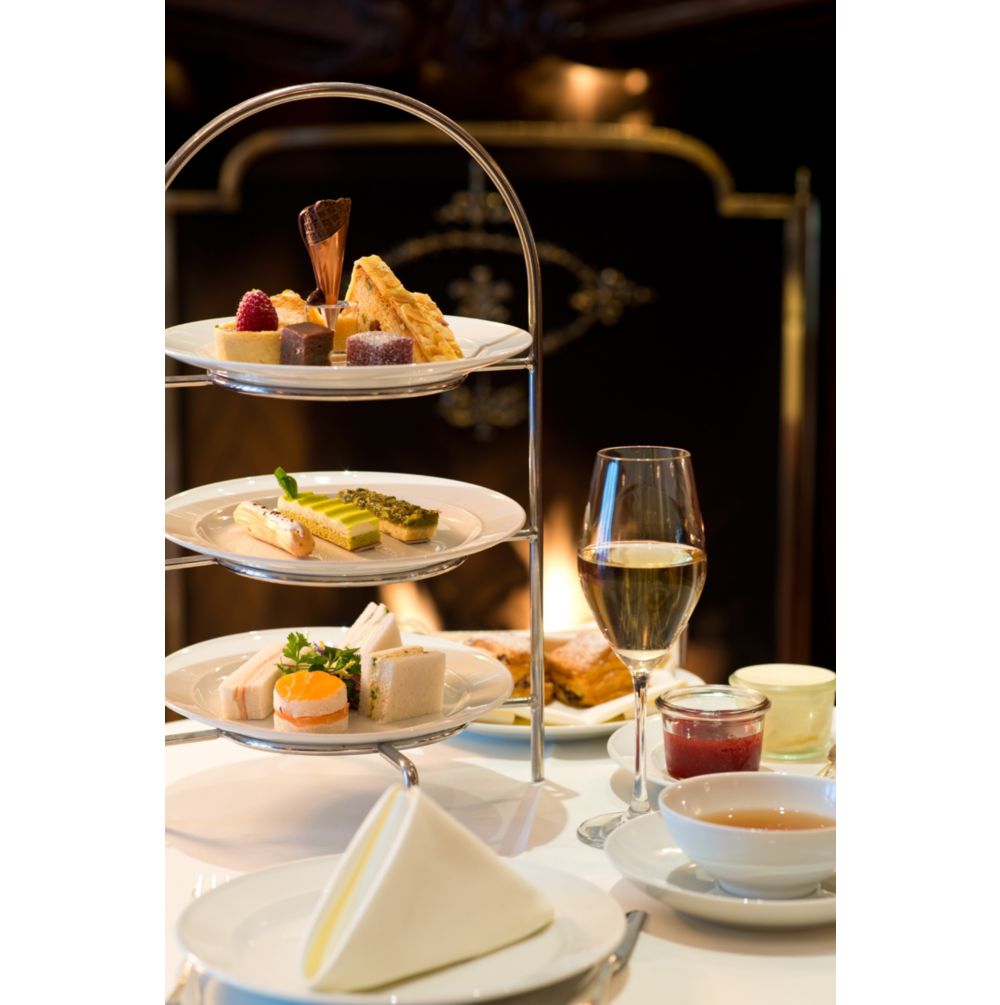 Afternoon Tea in the cozy Tea & Lobby Lounge of Regent Berlin