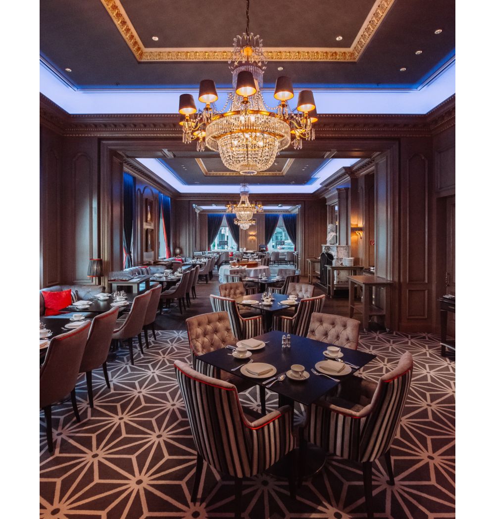 Casual dining restaurant Charlotte & Fritz with Gendarmenmarkt view 