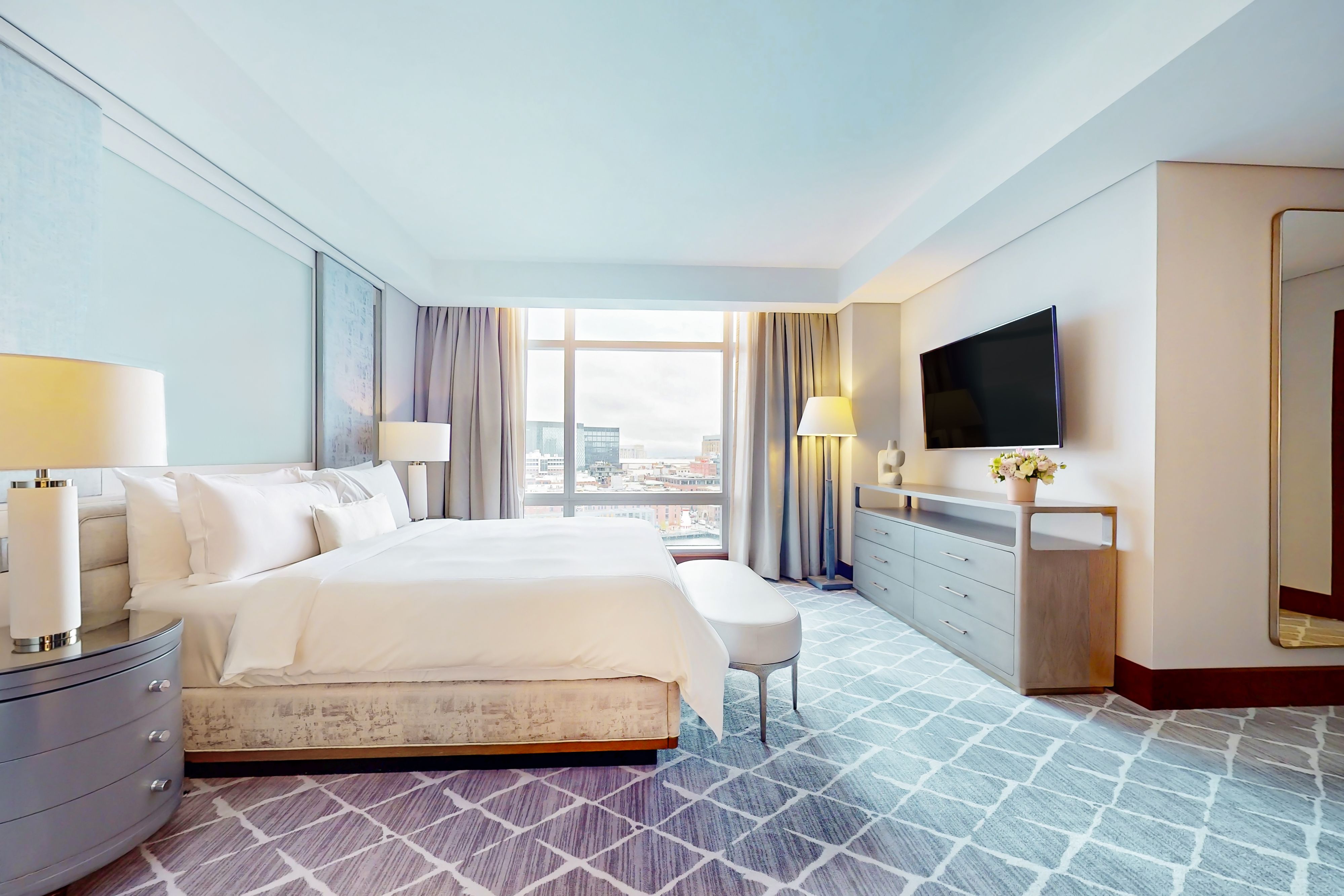 Ambassador Suite bedroom.