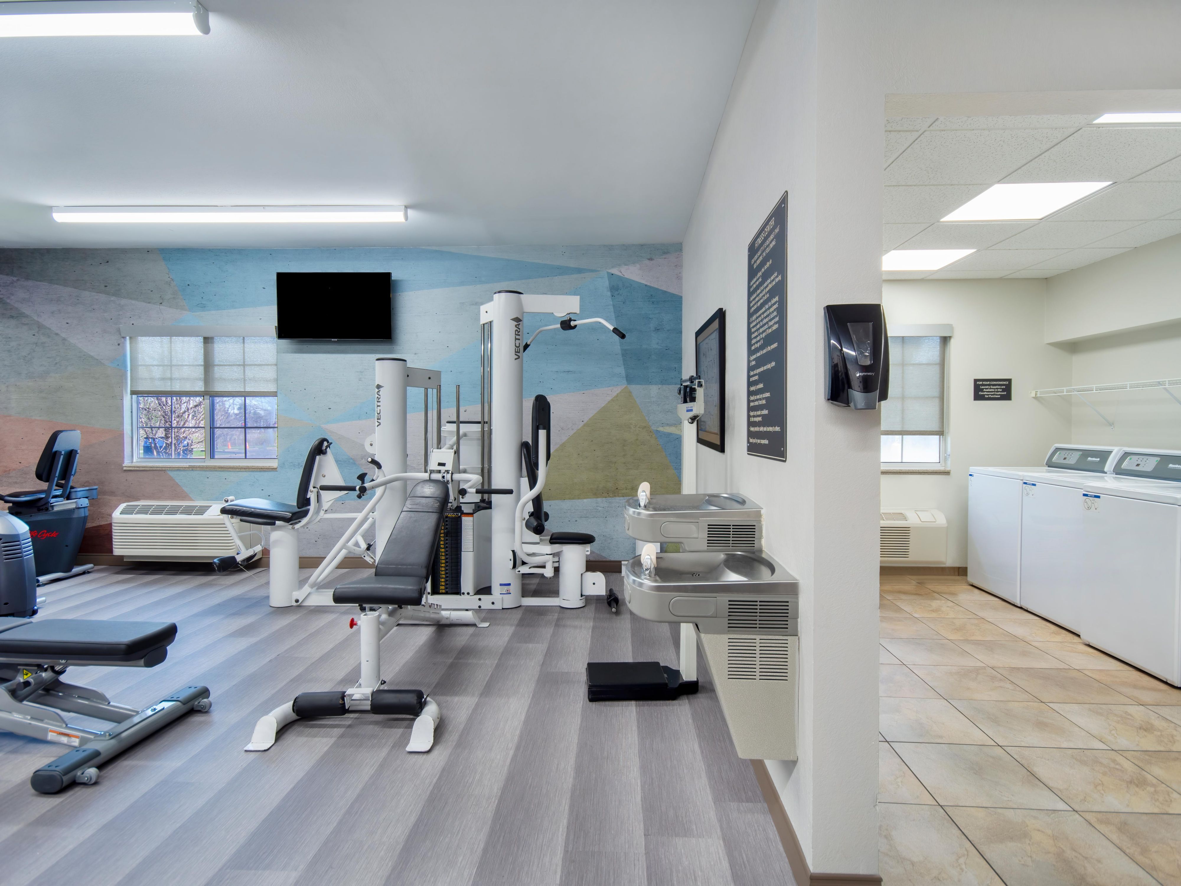 No need to overpack. Wash your clothes during your stay at our onsite complimentary laundry facility area. Relax easy and clean clothes anytime on your own time, day or night.