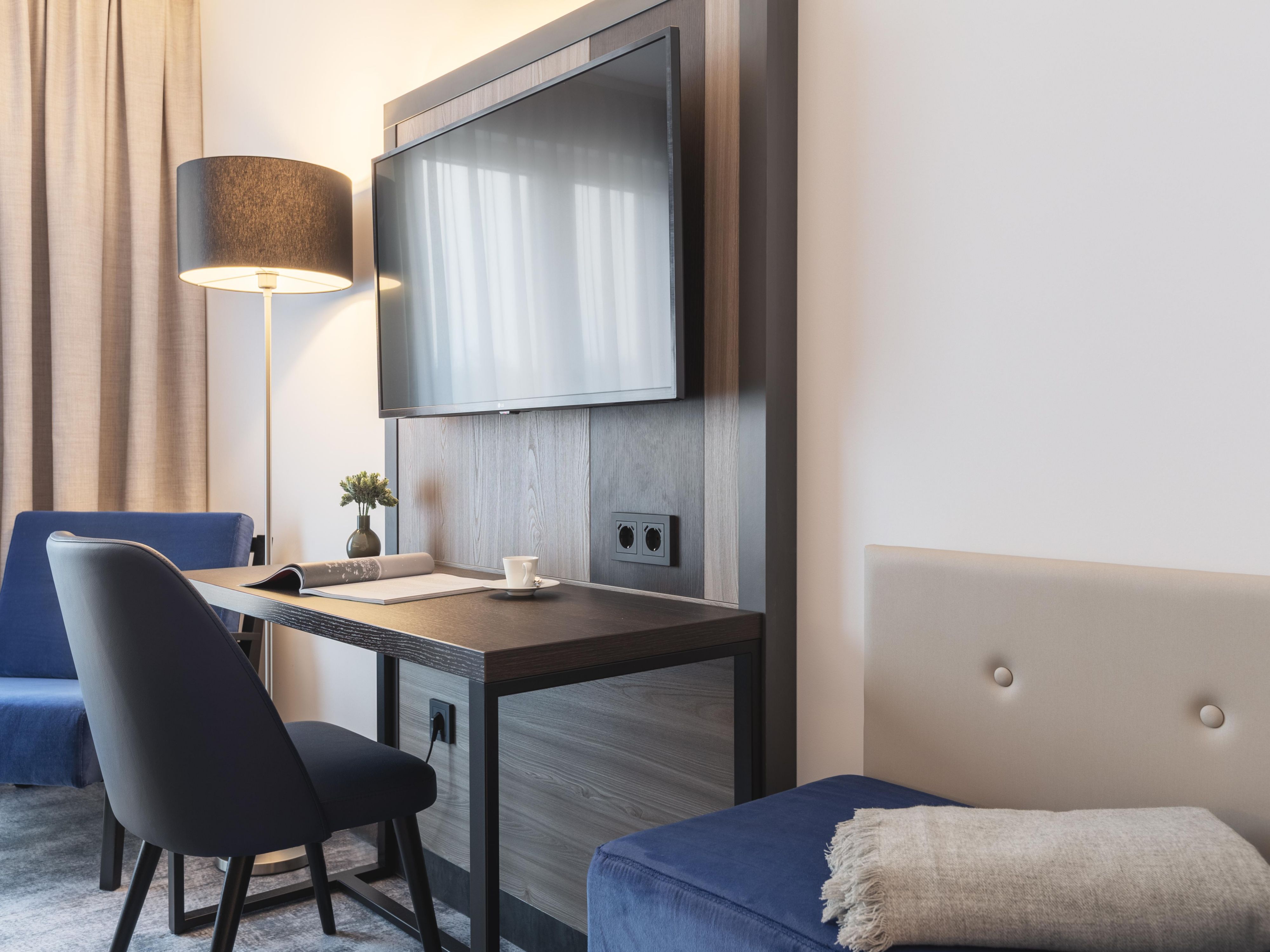 Designed for extended stays, our apartments offer everything you need: a kitchenette with a refrigerator, microwave, and kettle for self catering, a comfortable bed, and a dedicated workspace. High speed WiFi and modern digital services make life easier, whether you're here for work or with your family.