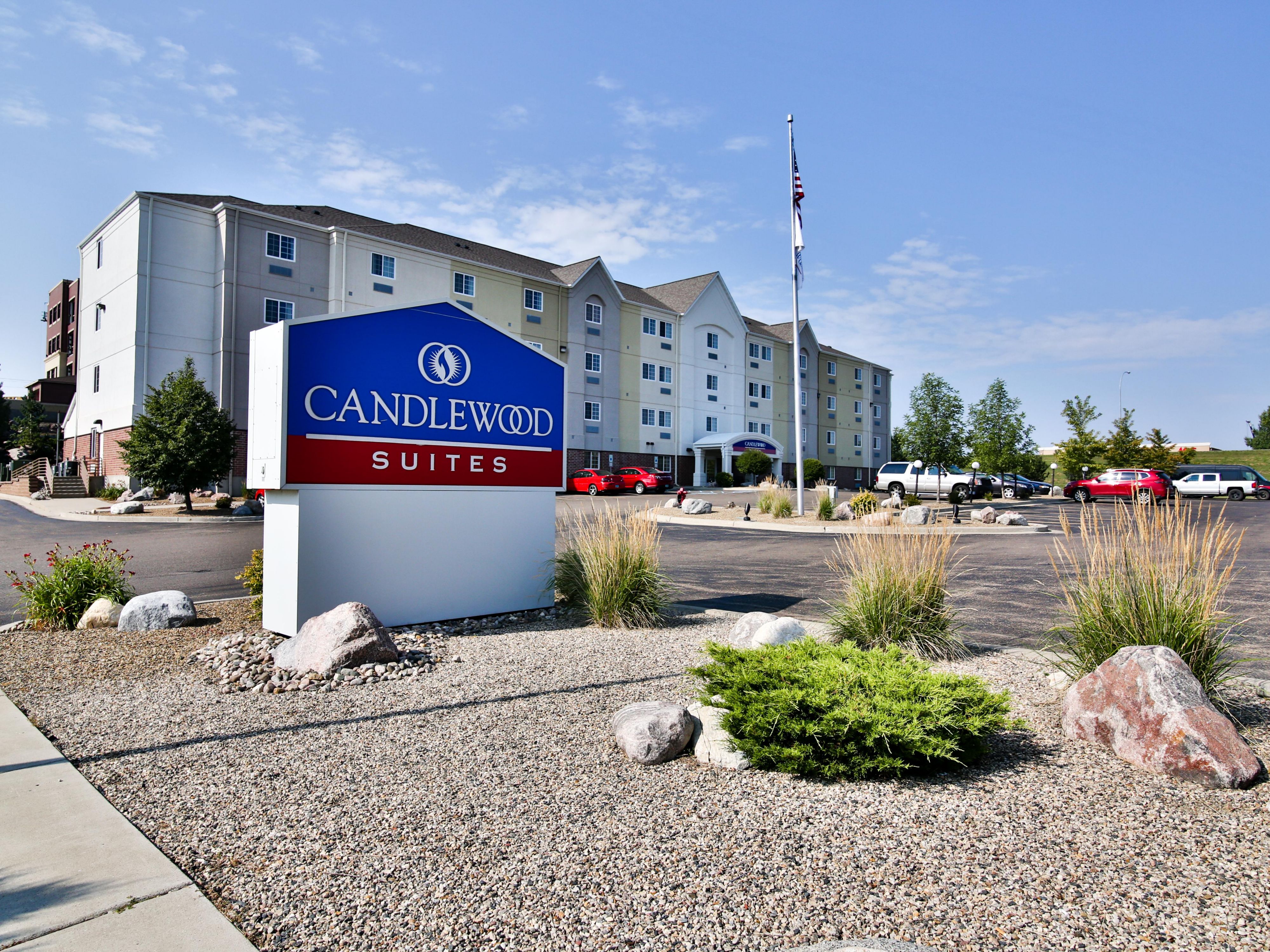 Pet-Friendly Hotels in Bismarck, ND | Candlewood Suites Bismarck