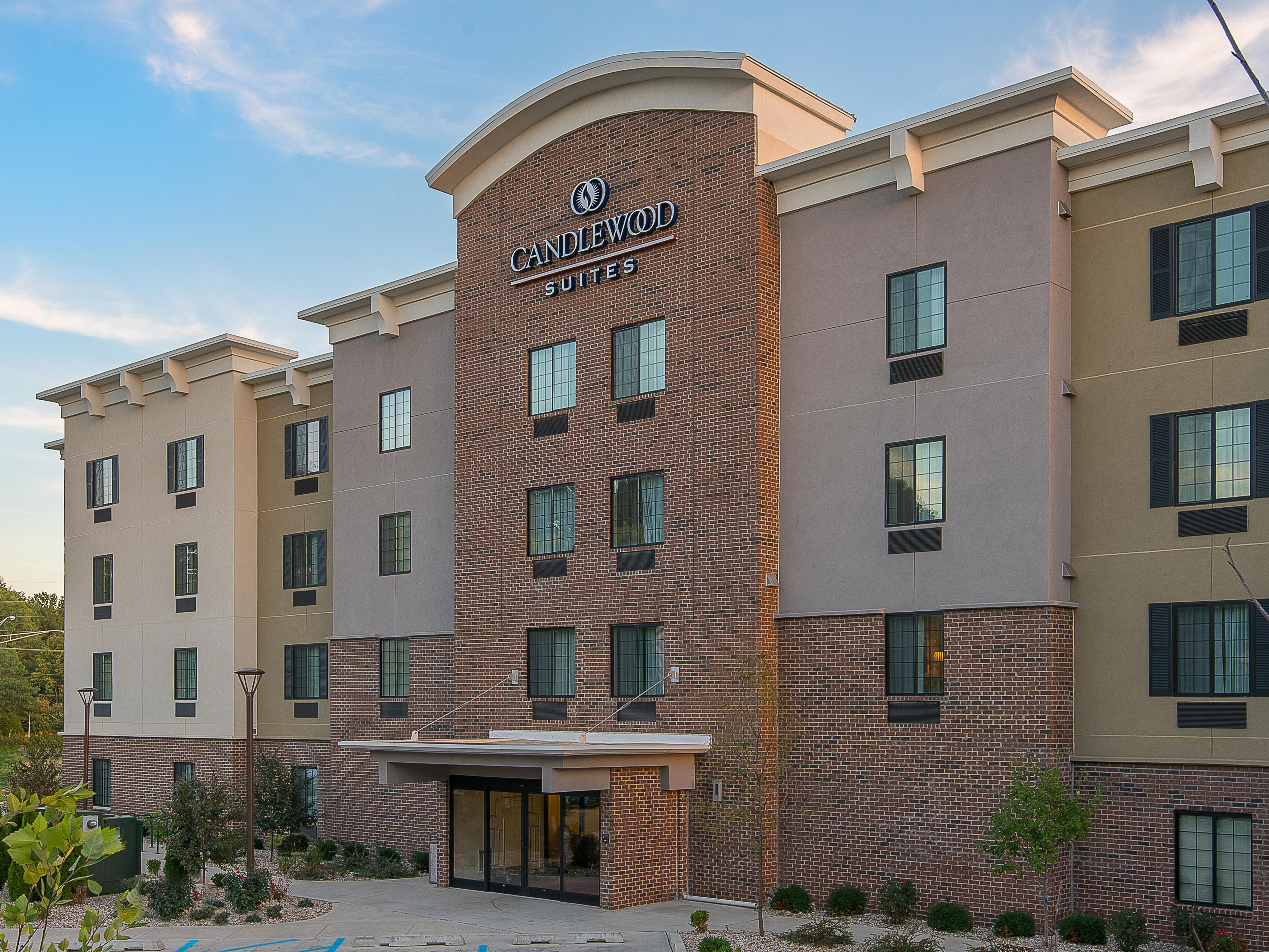 Hotel Exterior Candlewood Bloomington