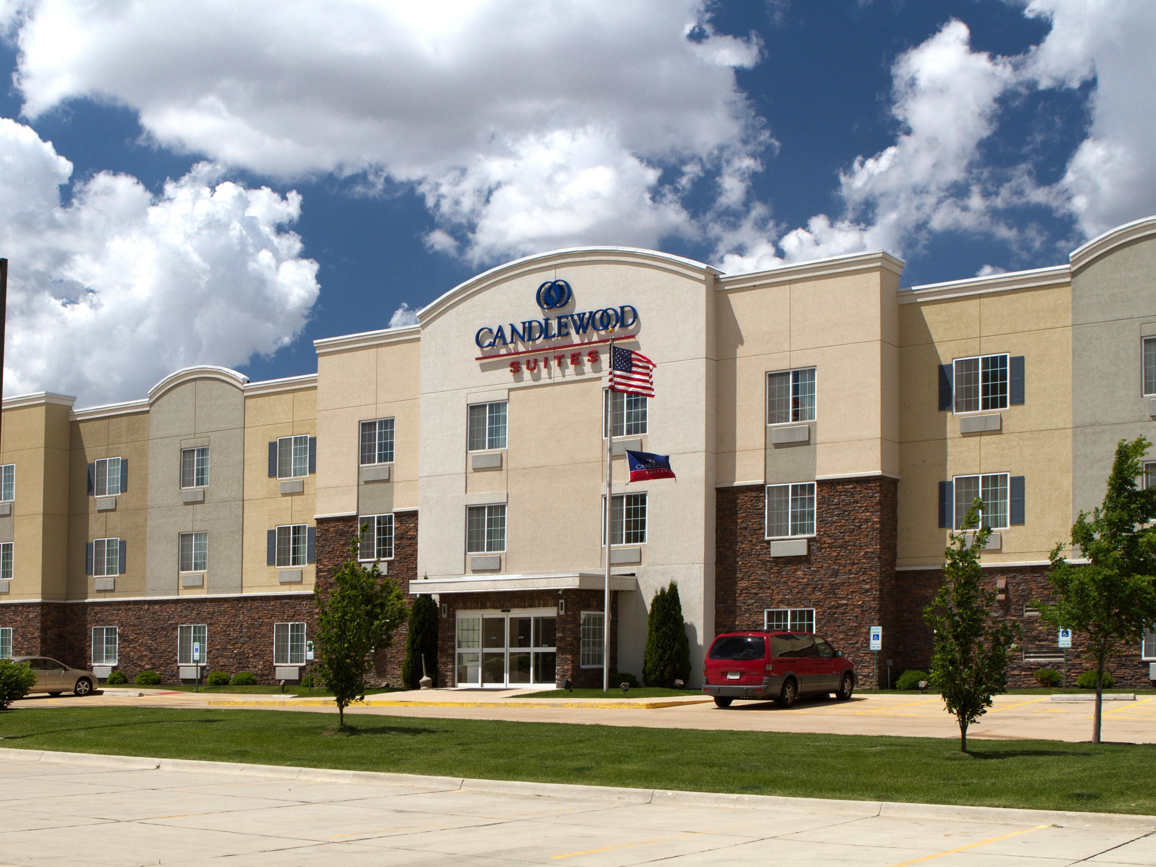 Hotels near University of Illinois Candlewood Suites ChampaignUrbana