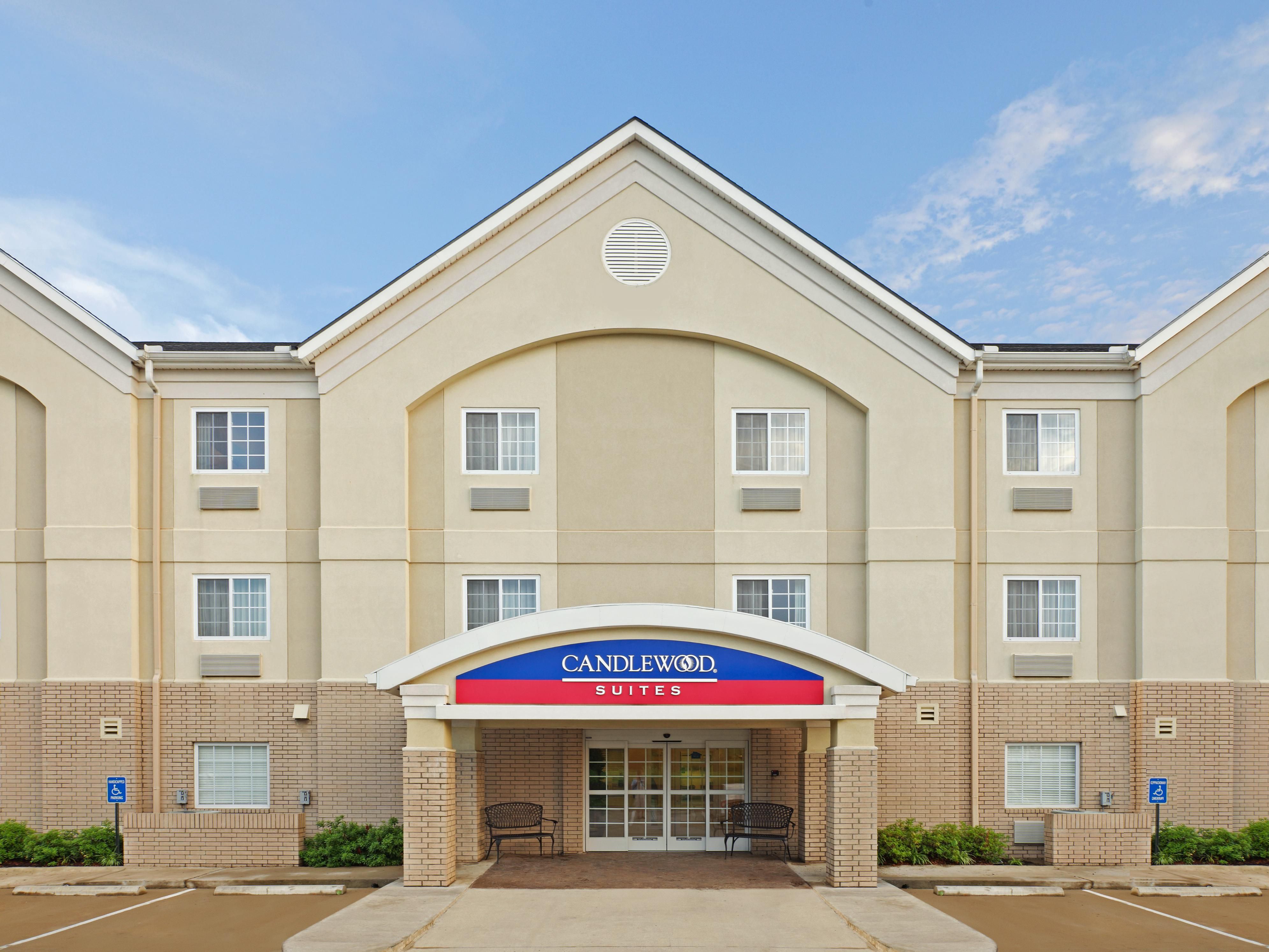 The Lending Locker is your one-stop shop for everything you need during your stay. Whether you are looking for a blender, crockpot, board games, or books, you can stop by and borrow any item.
