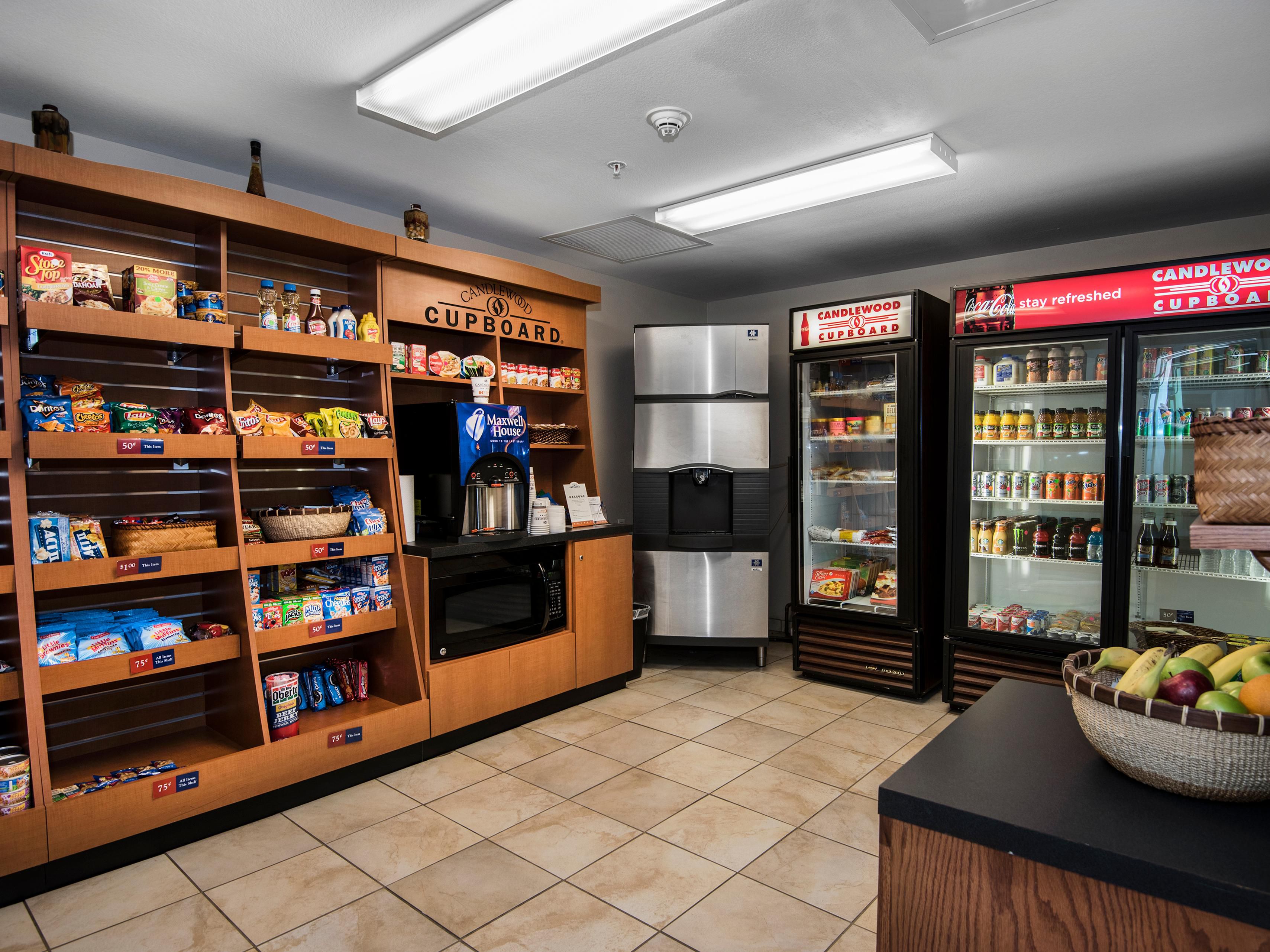 Our extended-stay hotel in Conway, AR, has covered everything you need to settle in and feel at home. Our Candlewood Cupboard is open 24/7, so you can stop by anytime to meet your needs. Shop for snacks and easy-to-prepare meals, beverages, coffee, and toiletries.