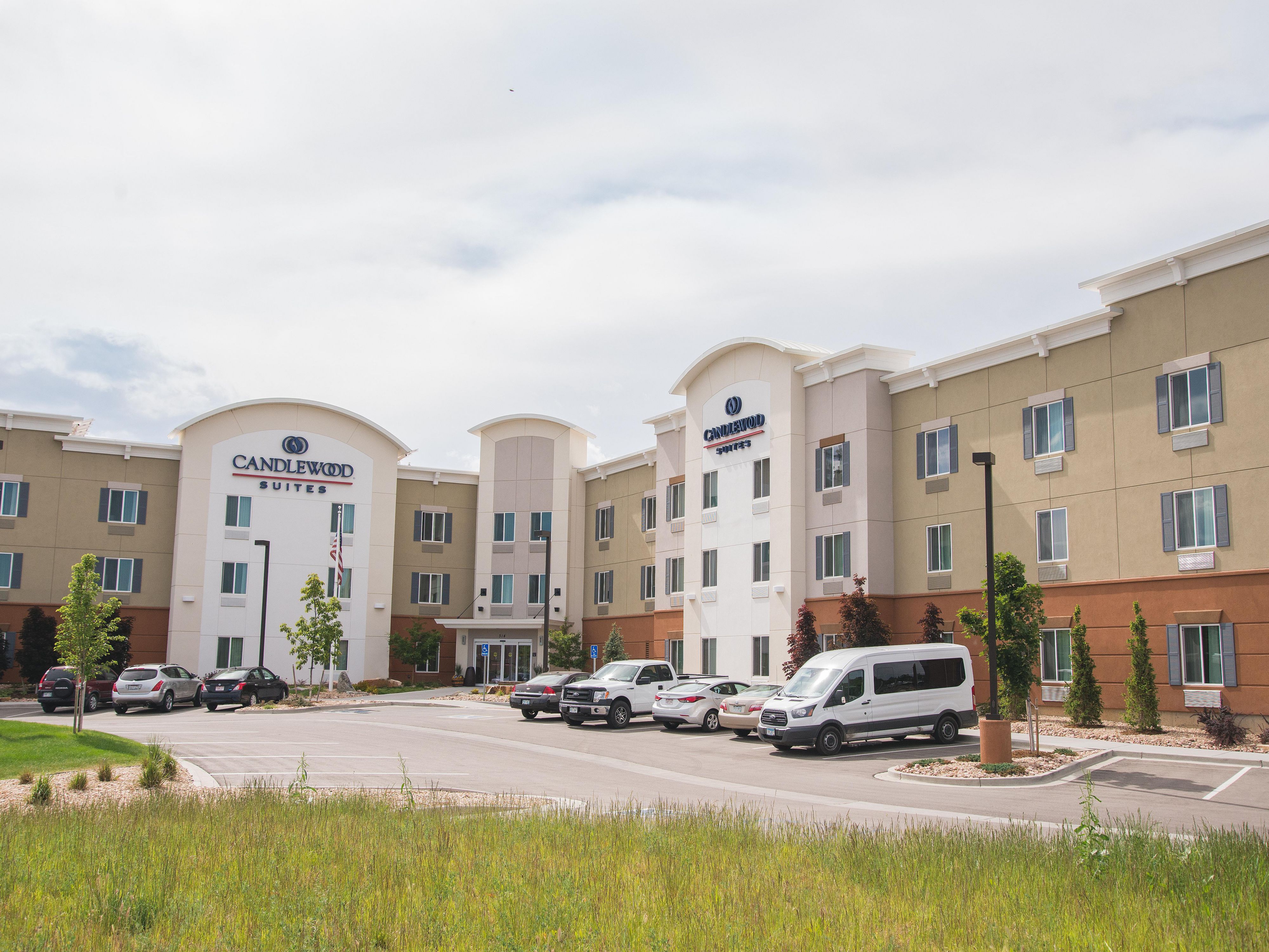 The stunning exterior of The Candlewood Suites in Fort Collins, CO