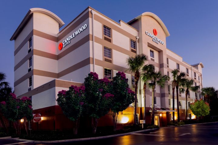 Candlewood Suites Ft. Lauderdale Airport/Crui