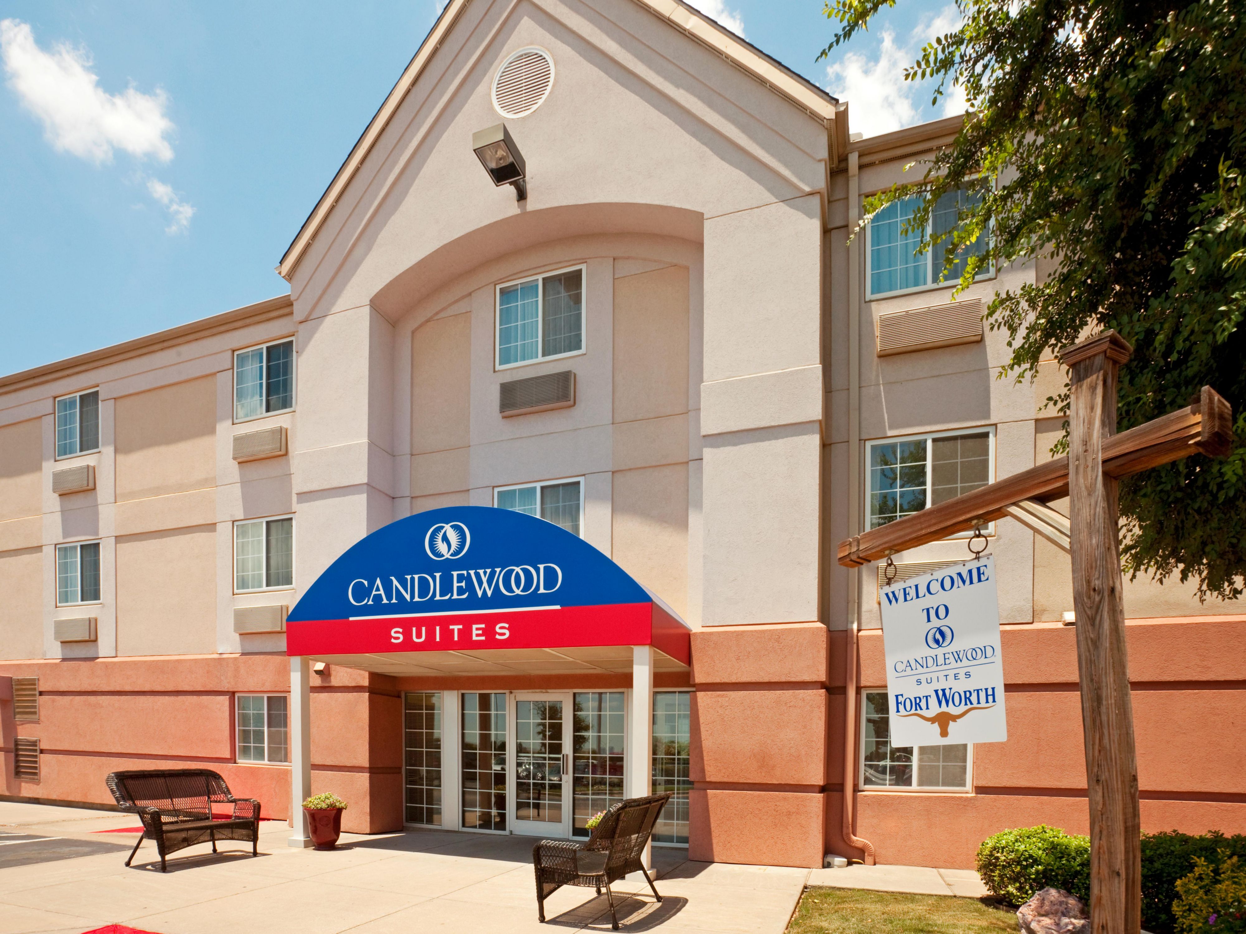 Hotel Suites in Forth Worth, TX | Candlewood Suites Dallas, Ft Worth