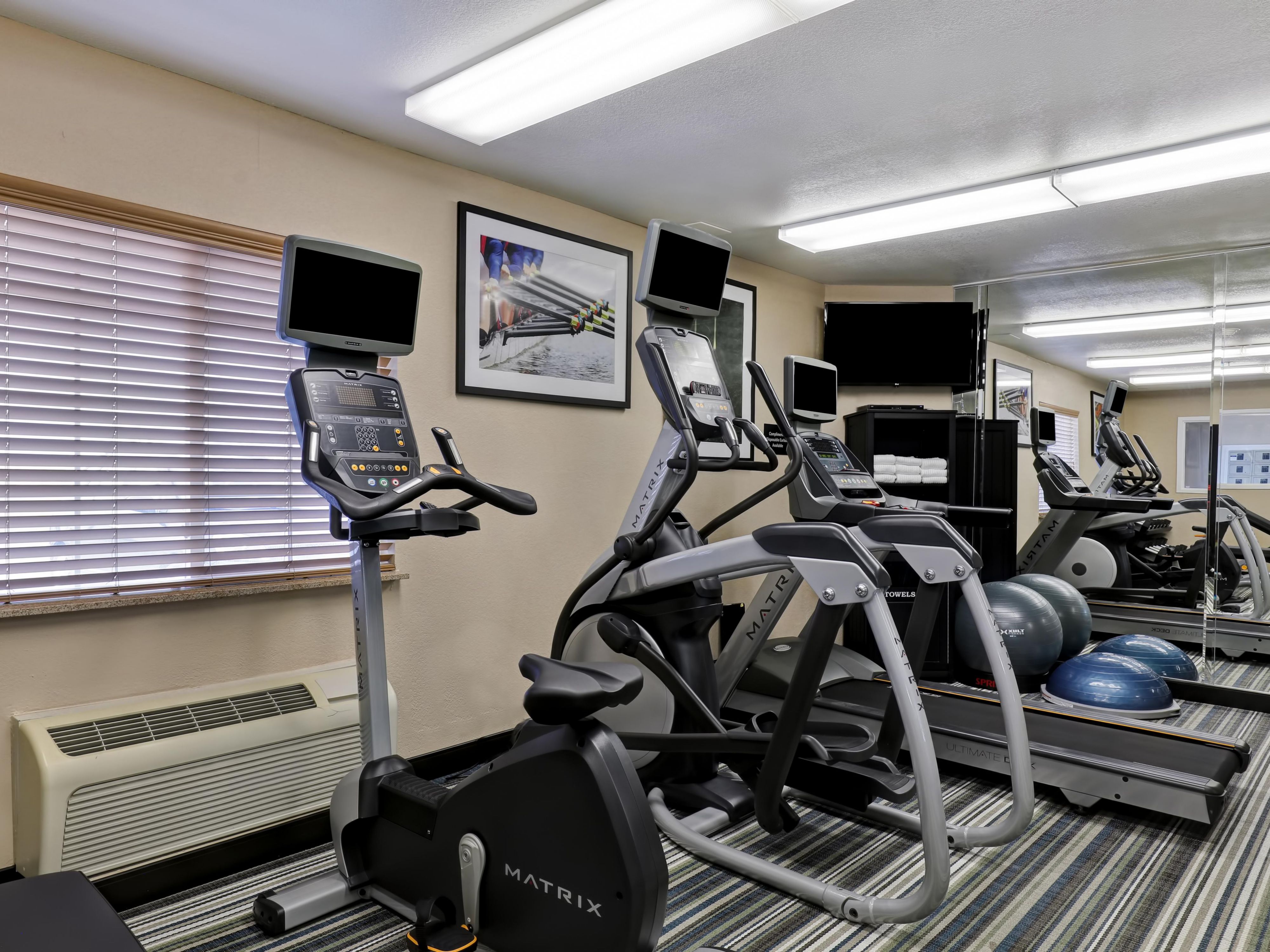 Unwind with a quick run on our versatile aerobic equipment.