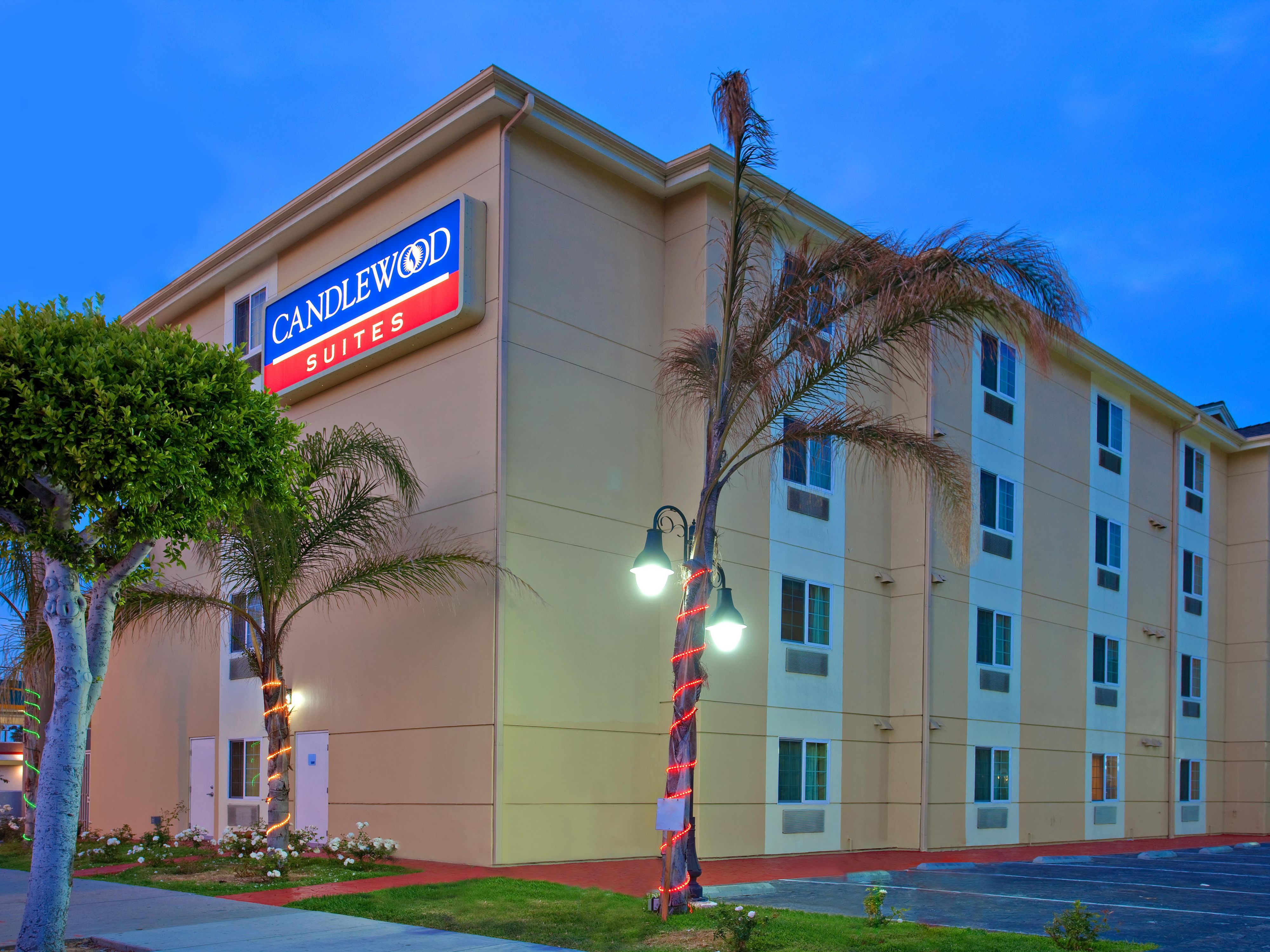 Extended Stay Hotels in Hawthorne, CA | Candlewood Suites LAX Hawthorne