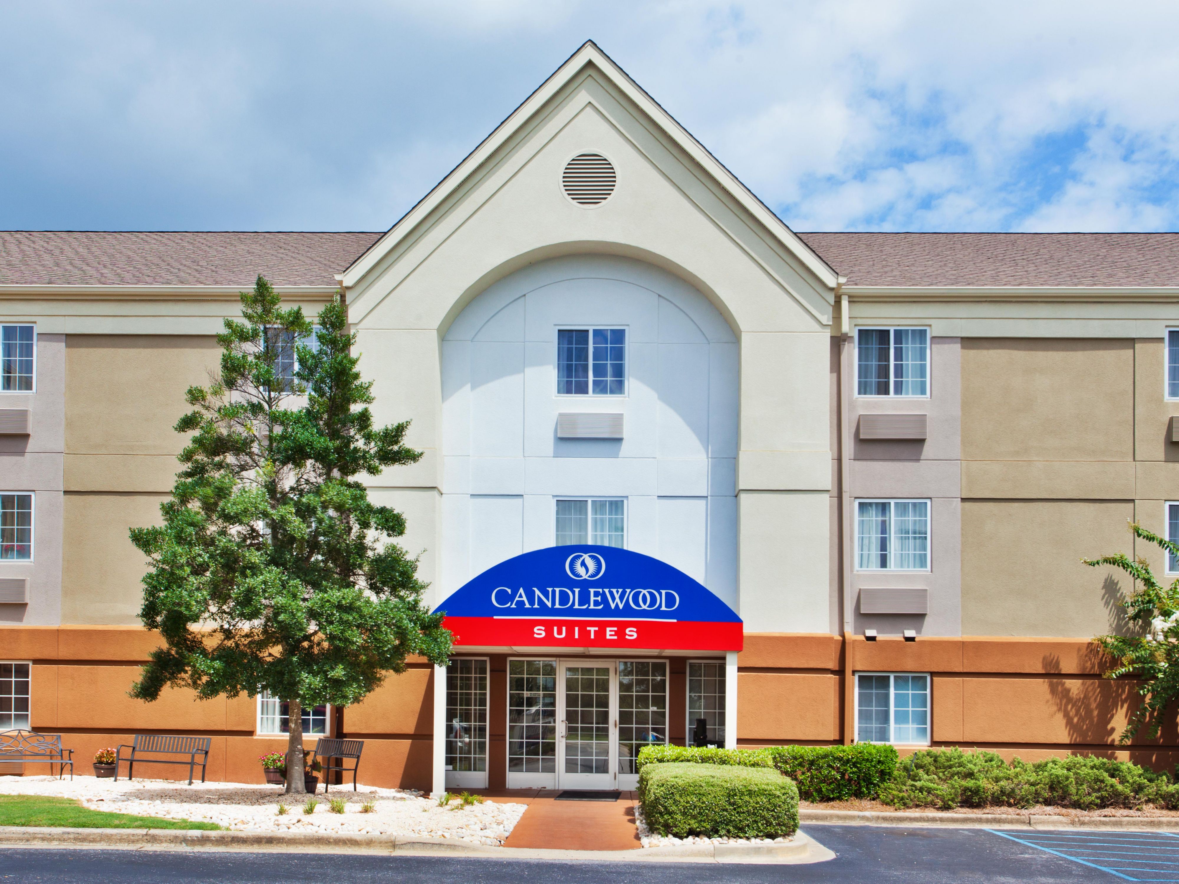 Hotels in Willow Grove, PA near Horsham | Candlewood Suites